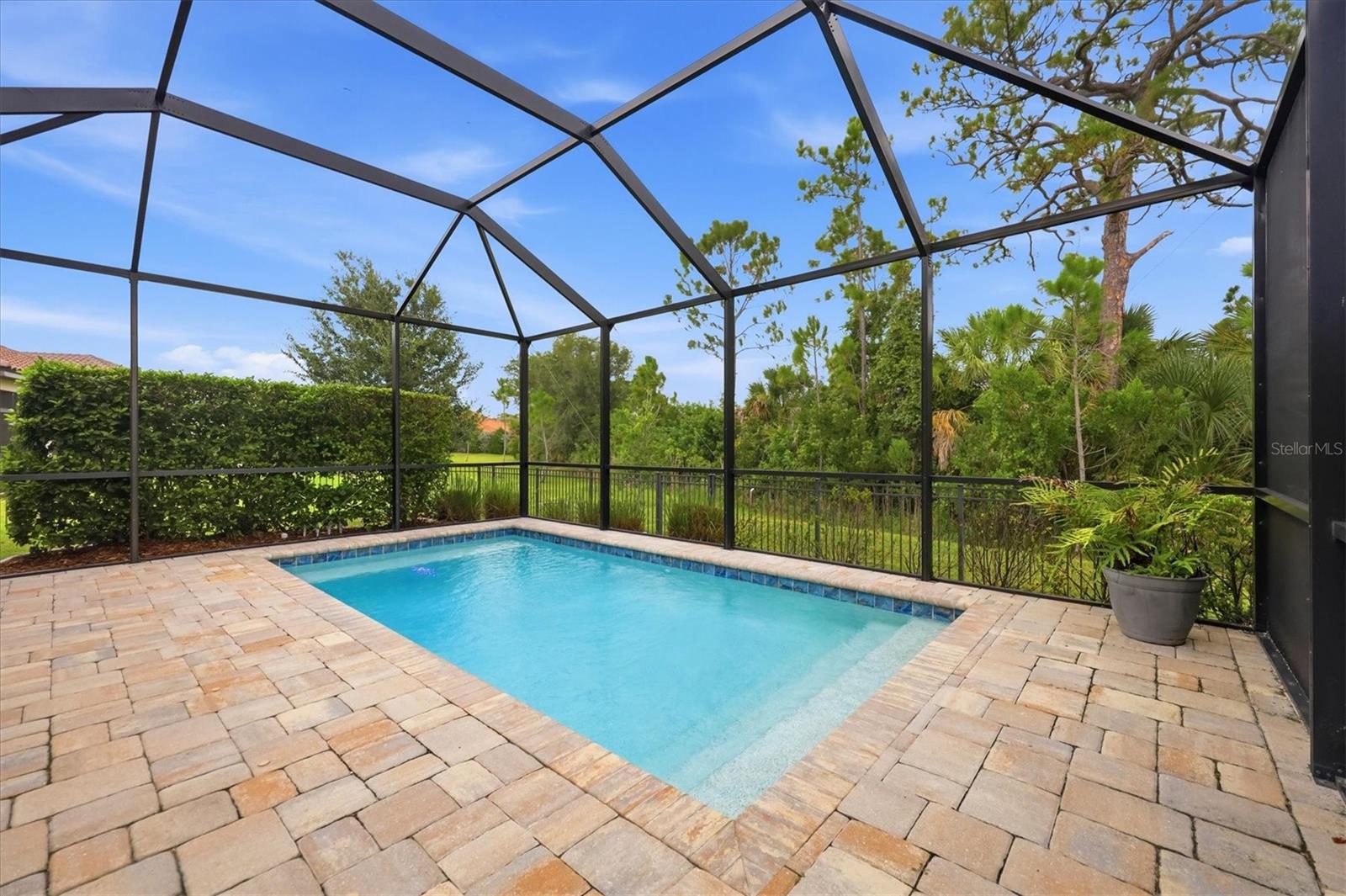 425 Ariano, North Venice, FL 34275
