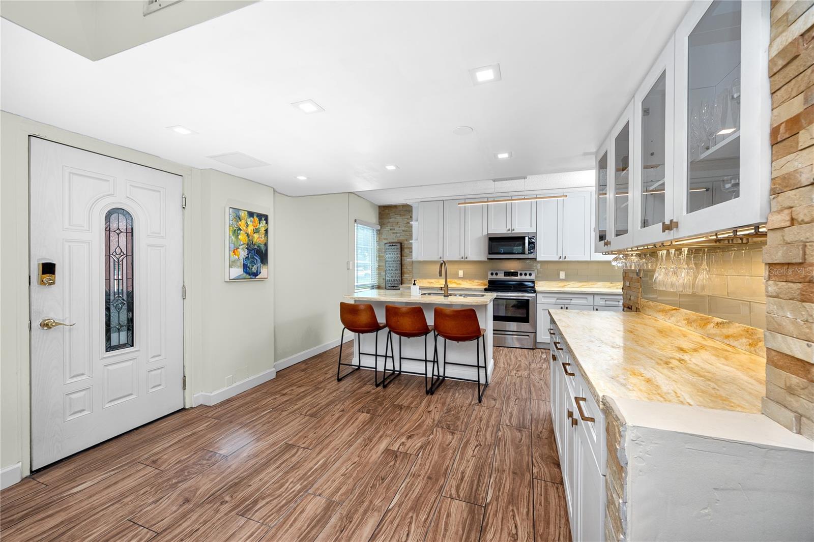 2424 Tampa Bay Unit G209, Tampa, FL 33607