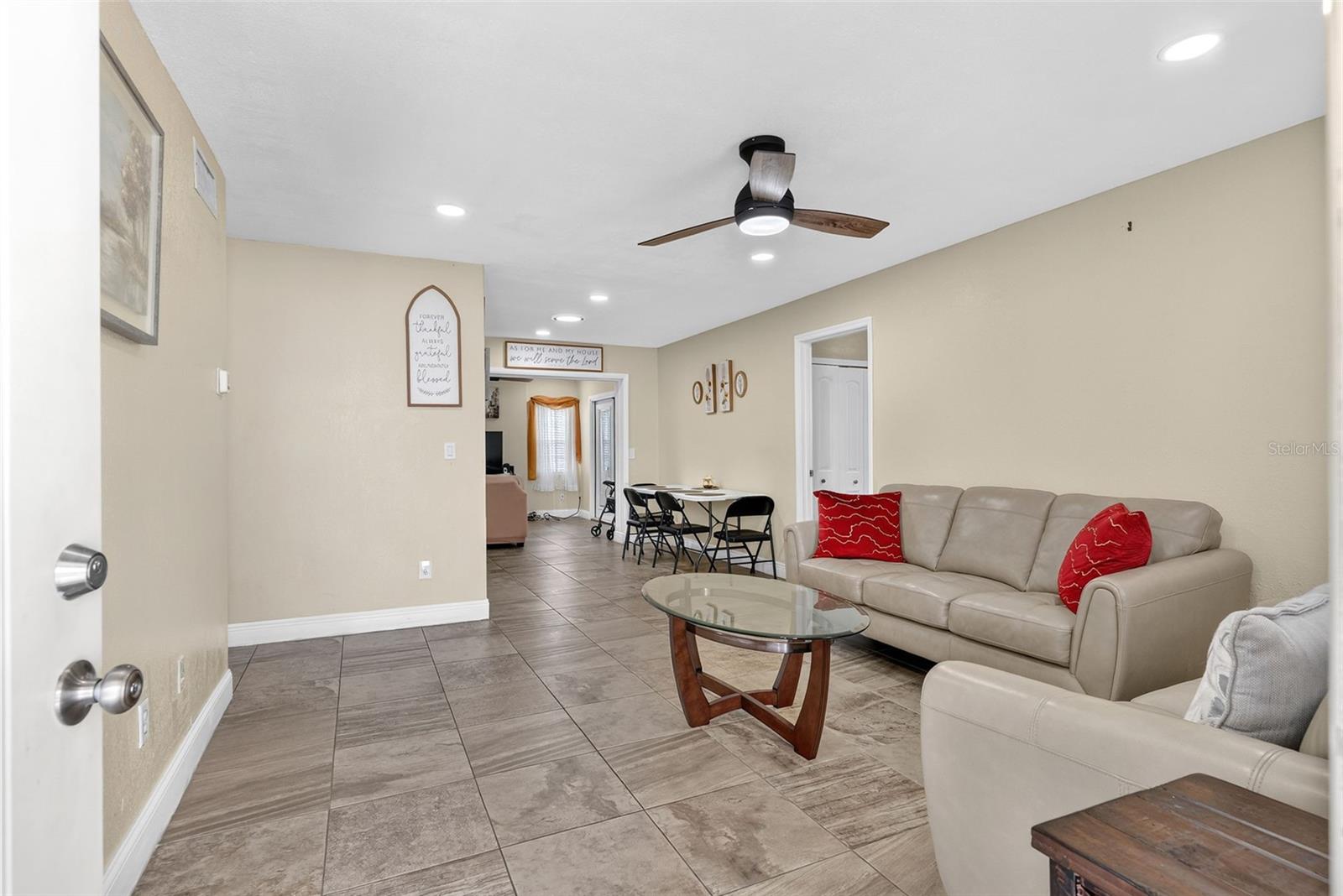 558 Broadmoor, Orlando, FL 32809