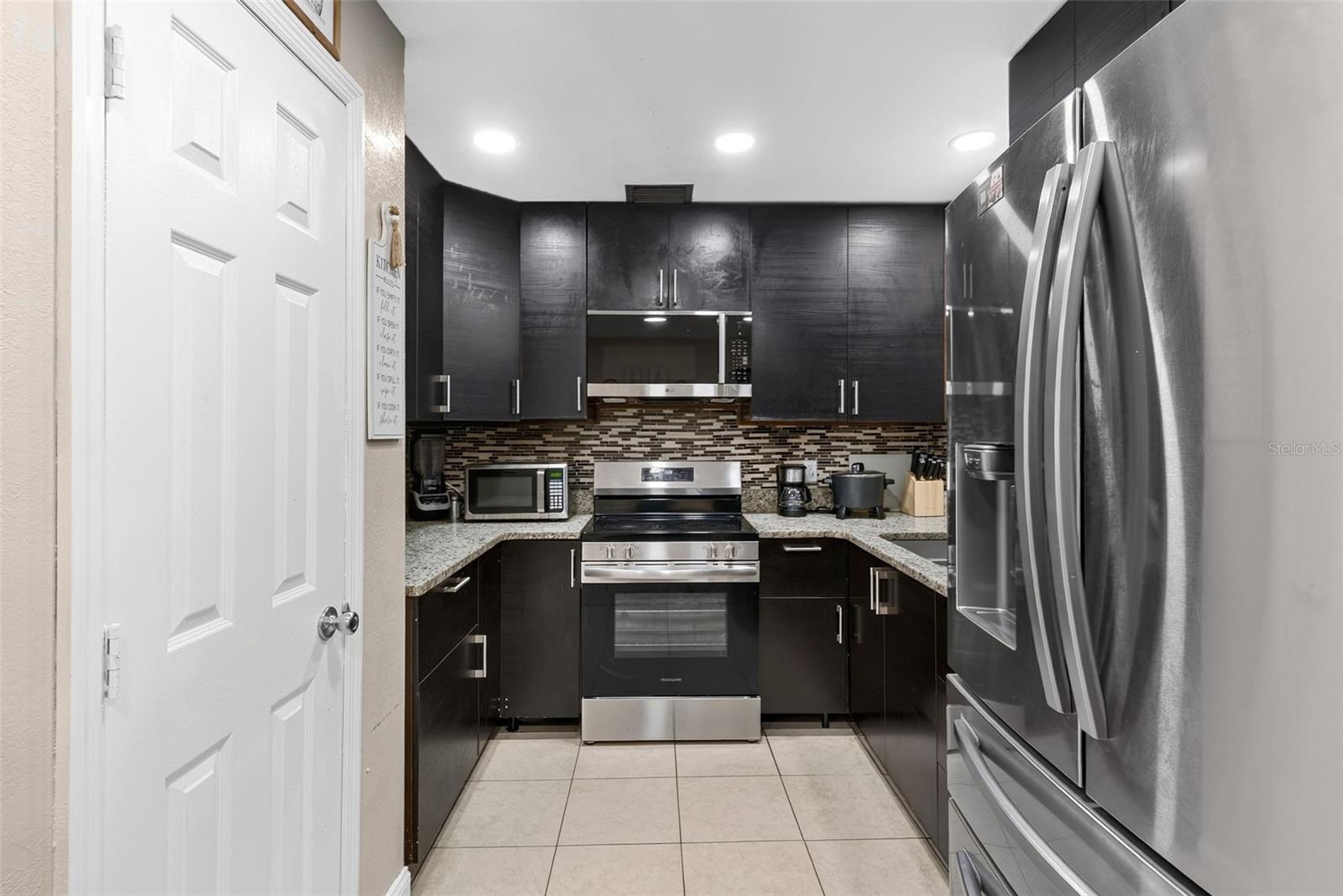 558 Broadmoor, Orlando, FL 32809