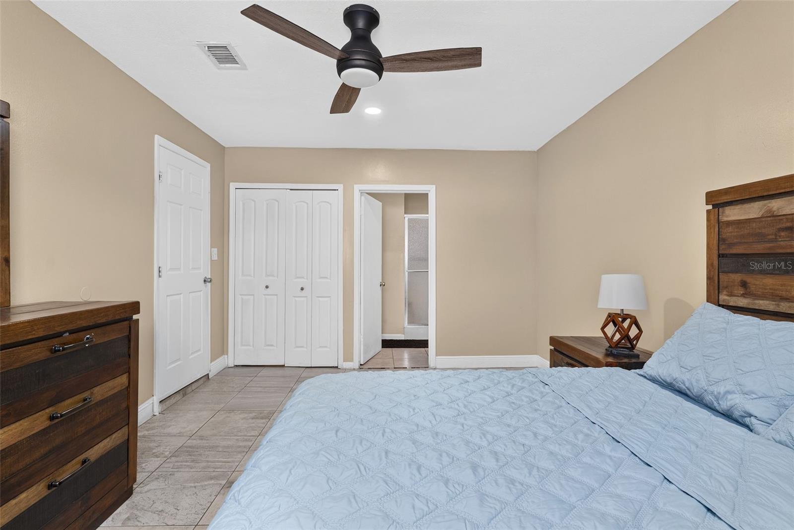 558 Broadmoor, Orlando, FL 32809