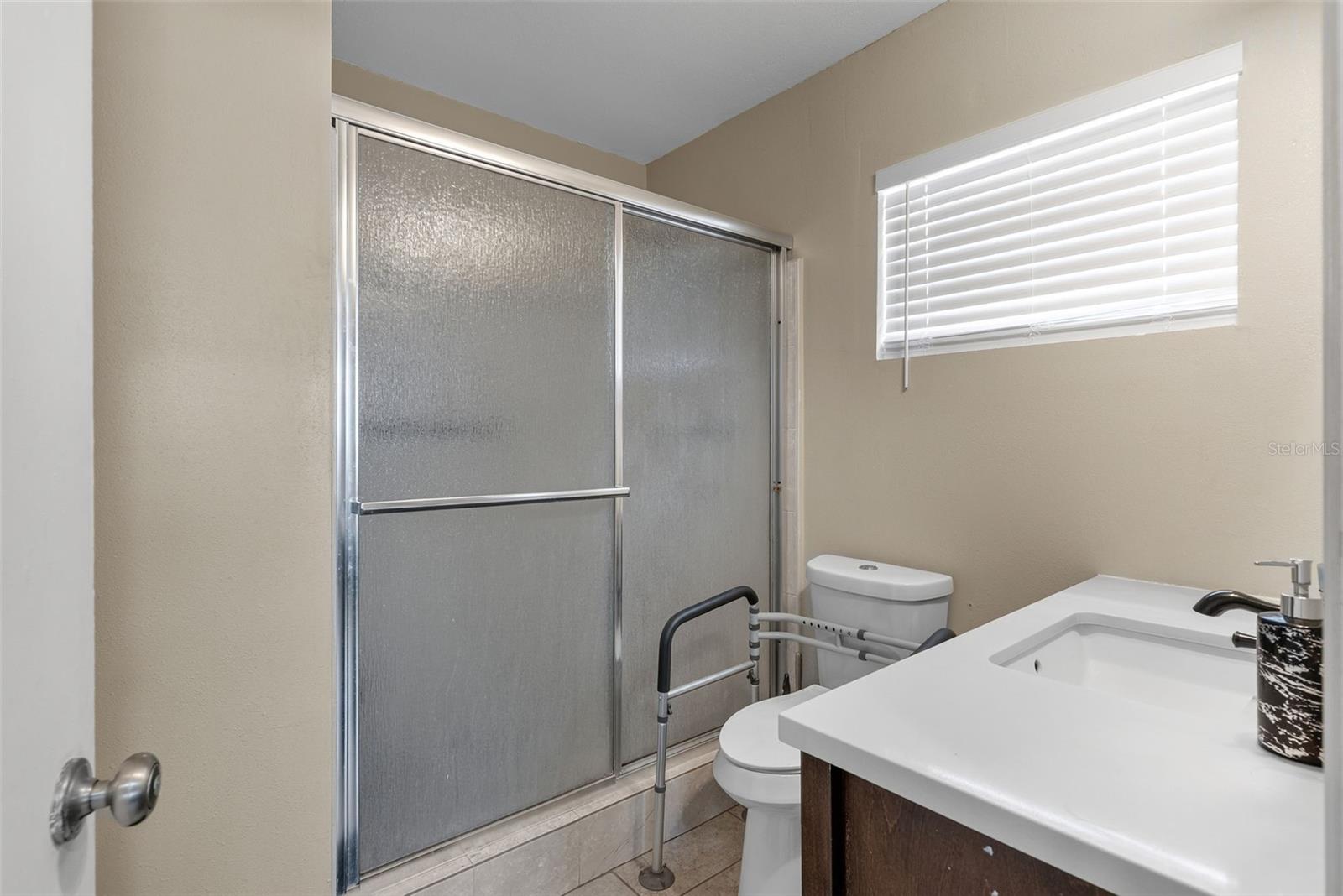 558 Broadmoor, Orlando, FL 32809