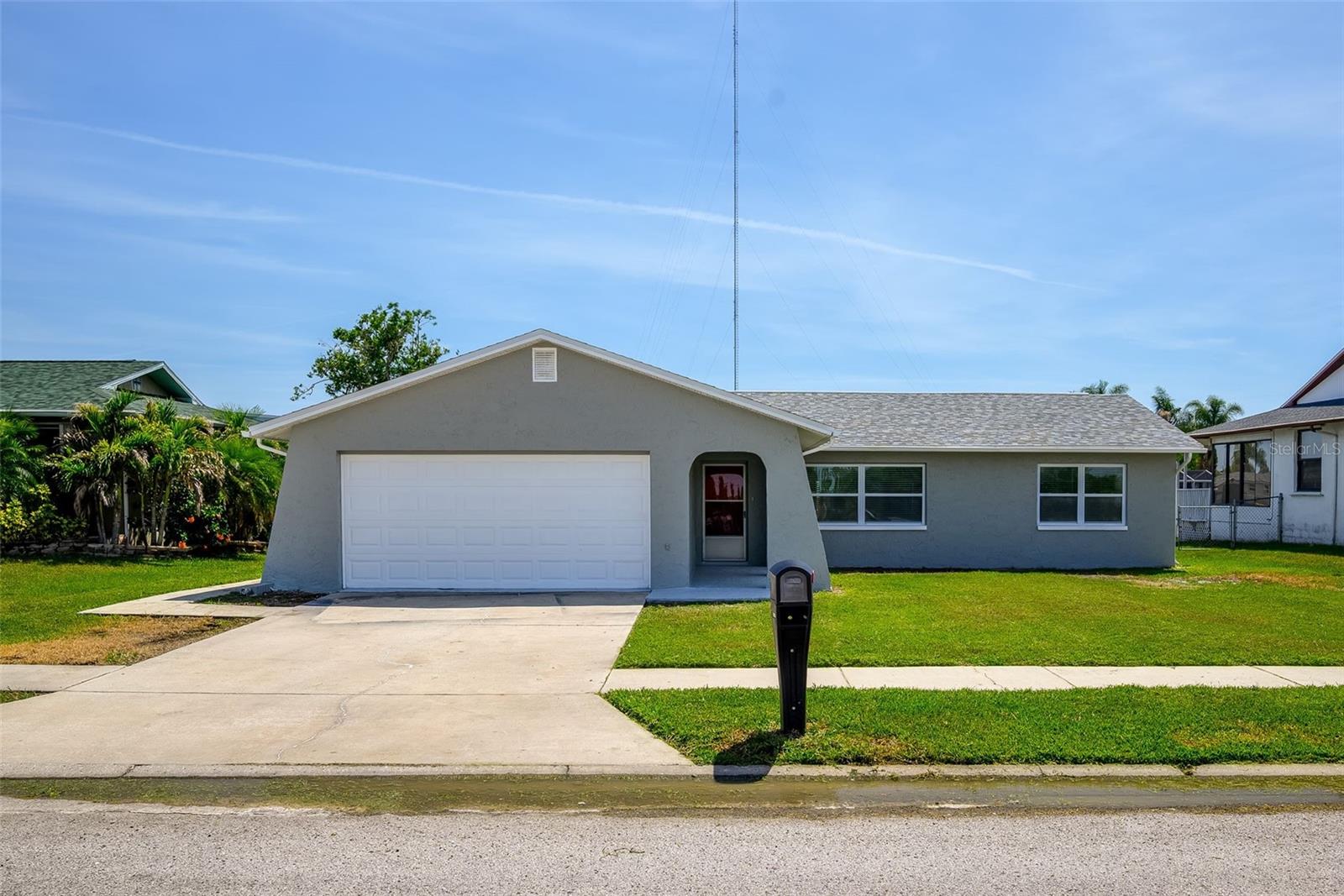 3132 Jackson, Holiday, FL 34691