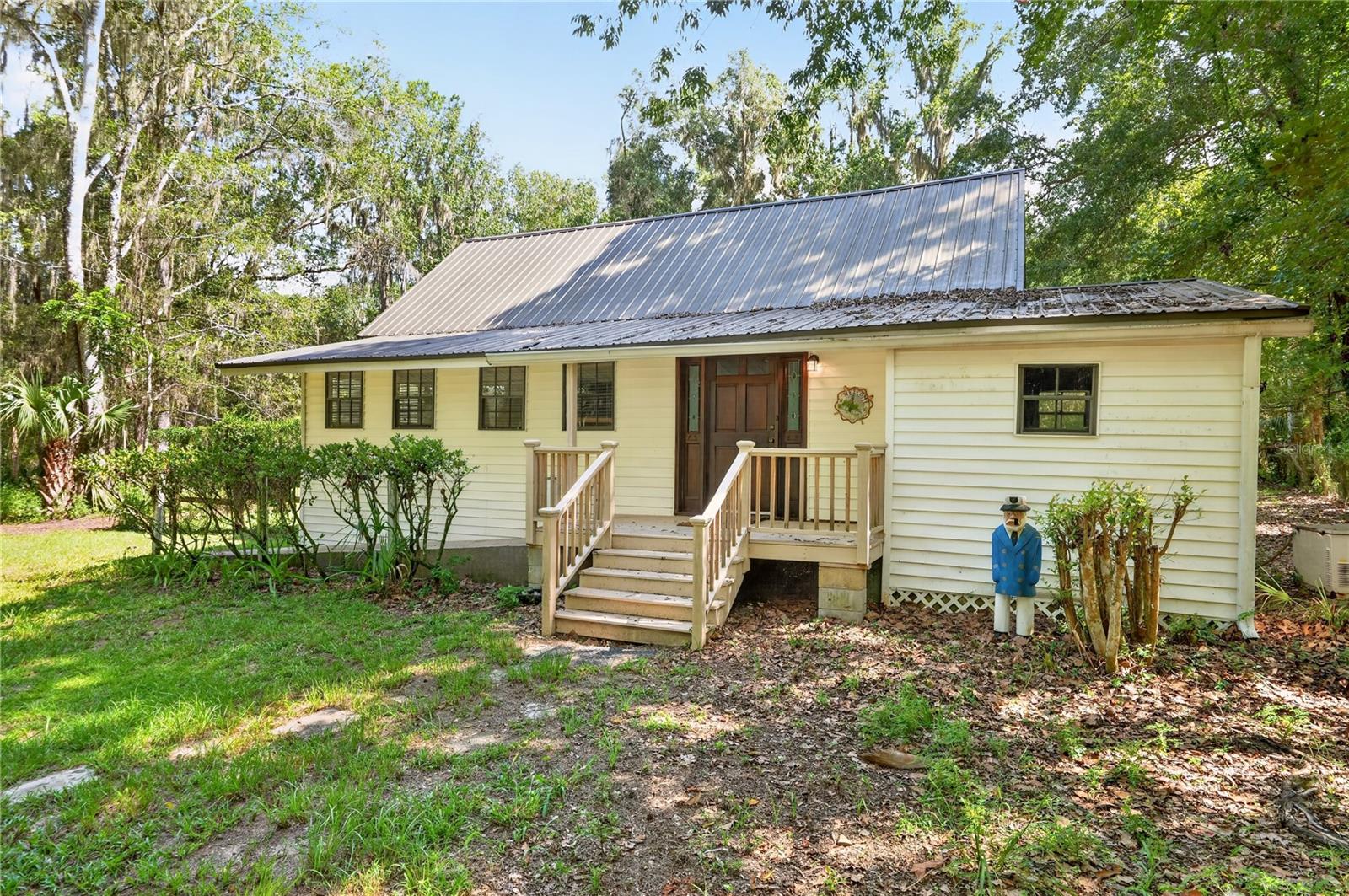 9350 230, Micanopy, FL 32667