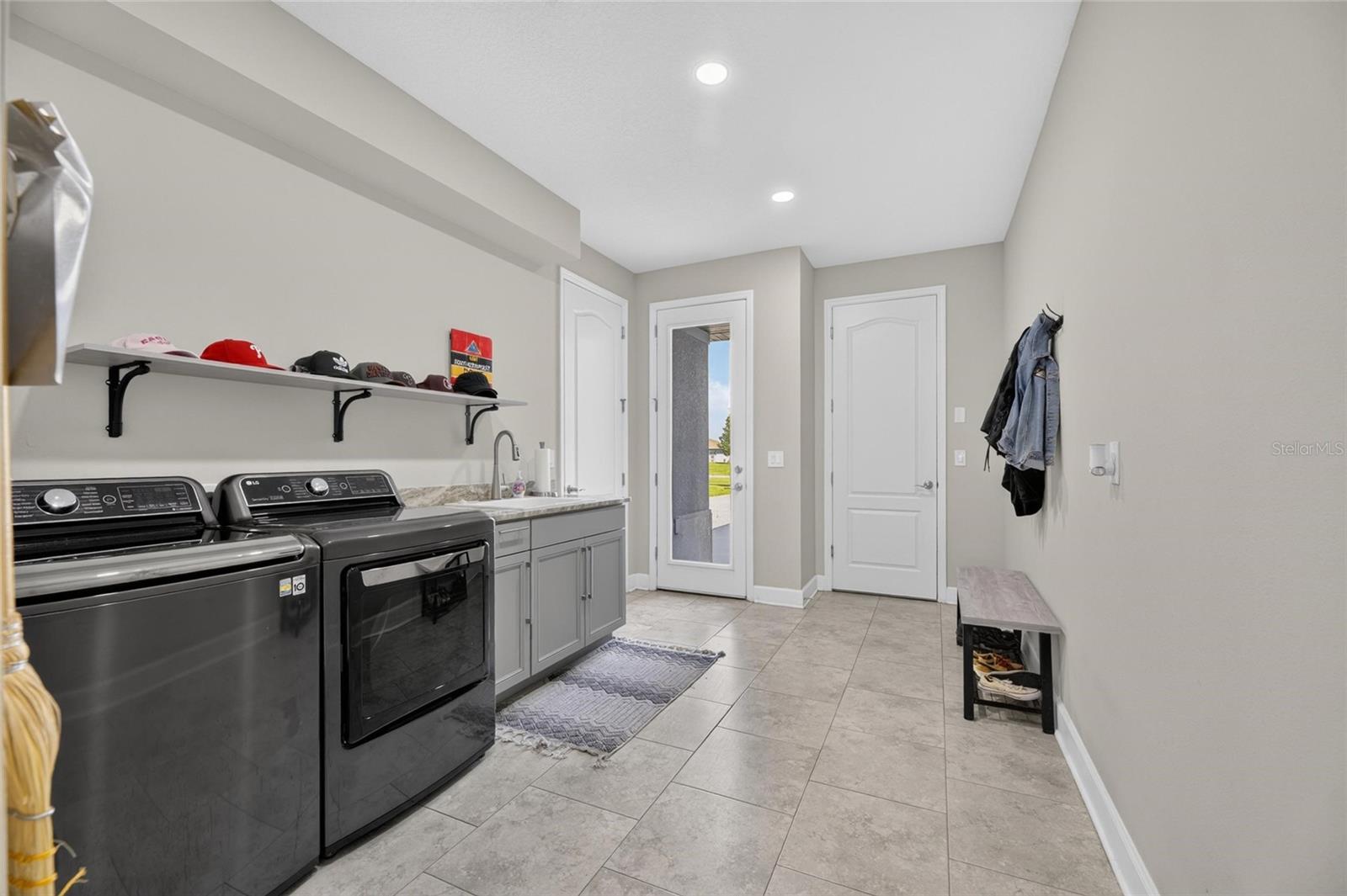 5218 Lake Venice, Wimauma, FL 33598