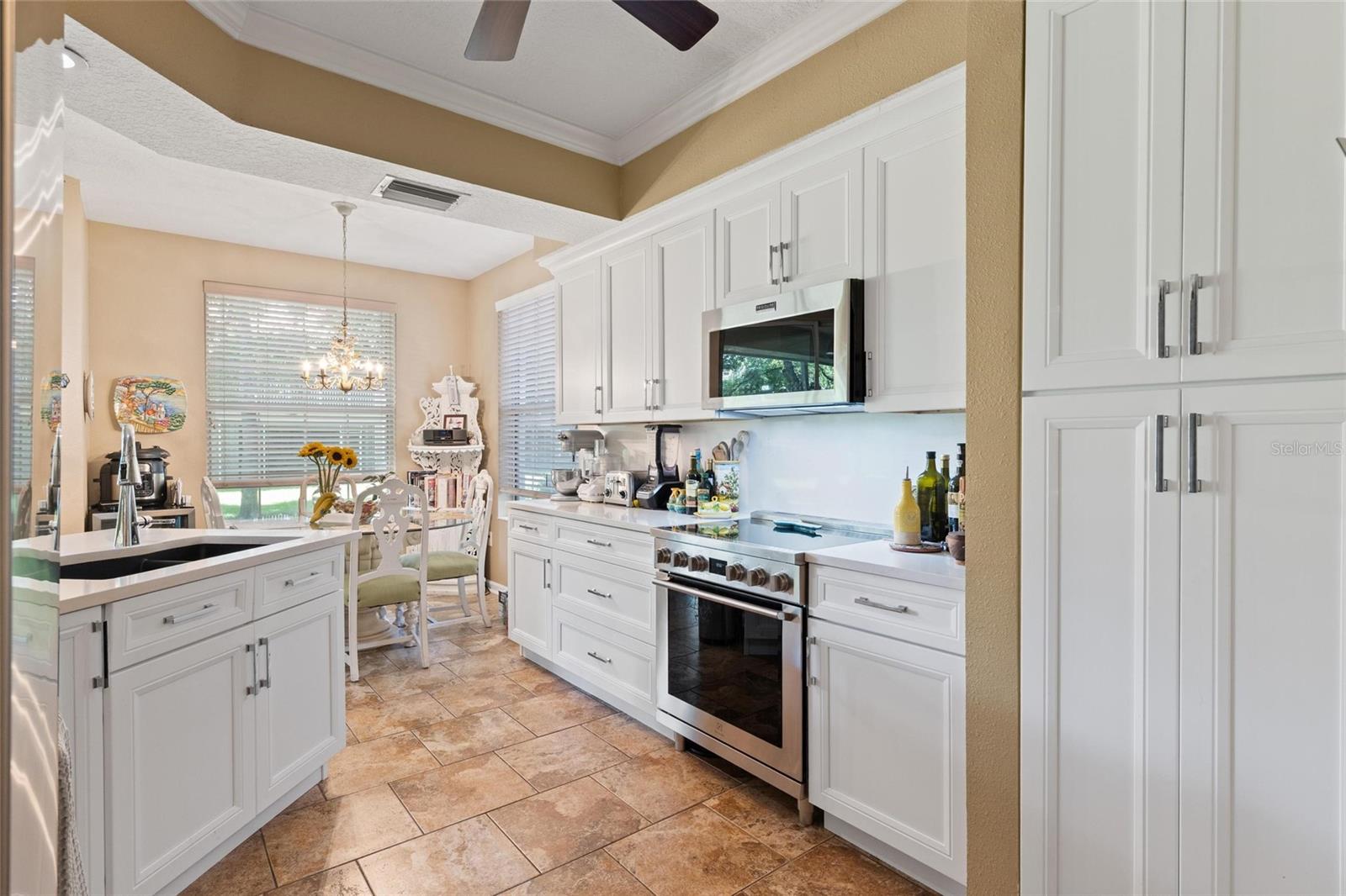 2061 Carriage Unit 104, Clearwater, FL 33765