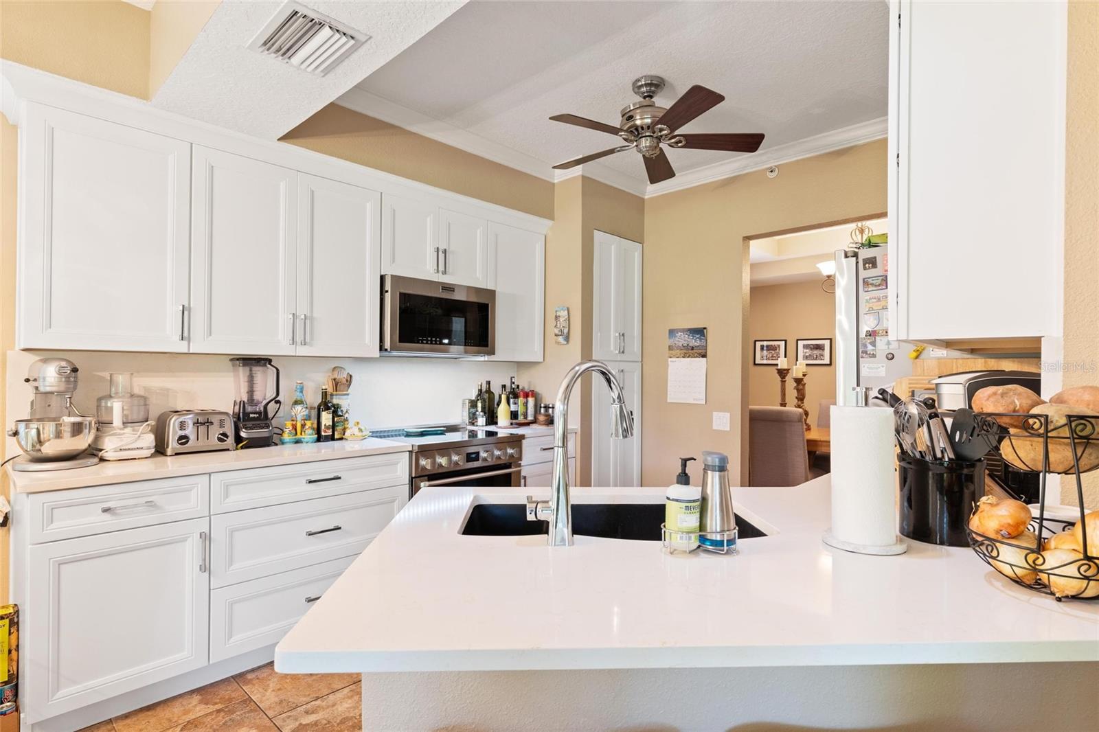 2061 Carriage Unit 104, Clearwater, FL 33765