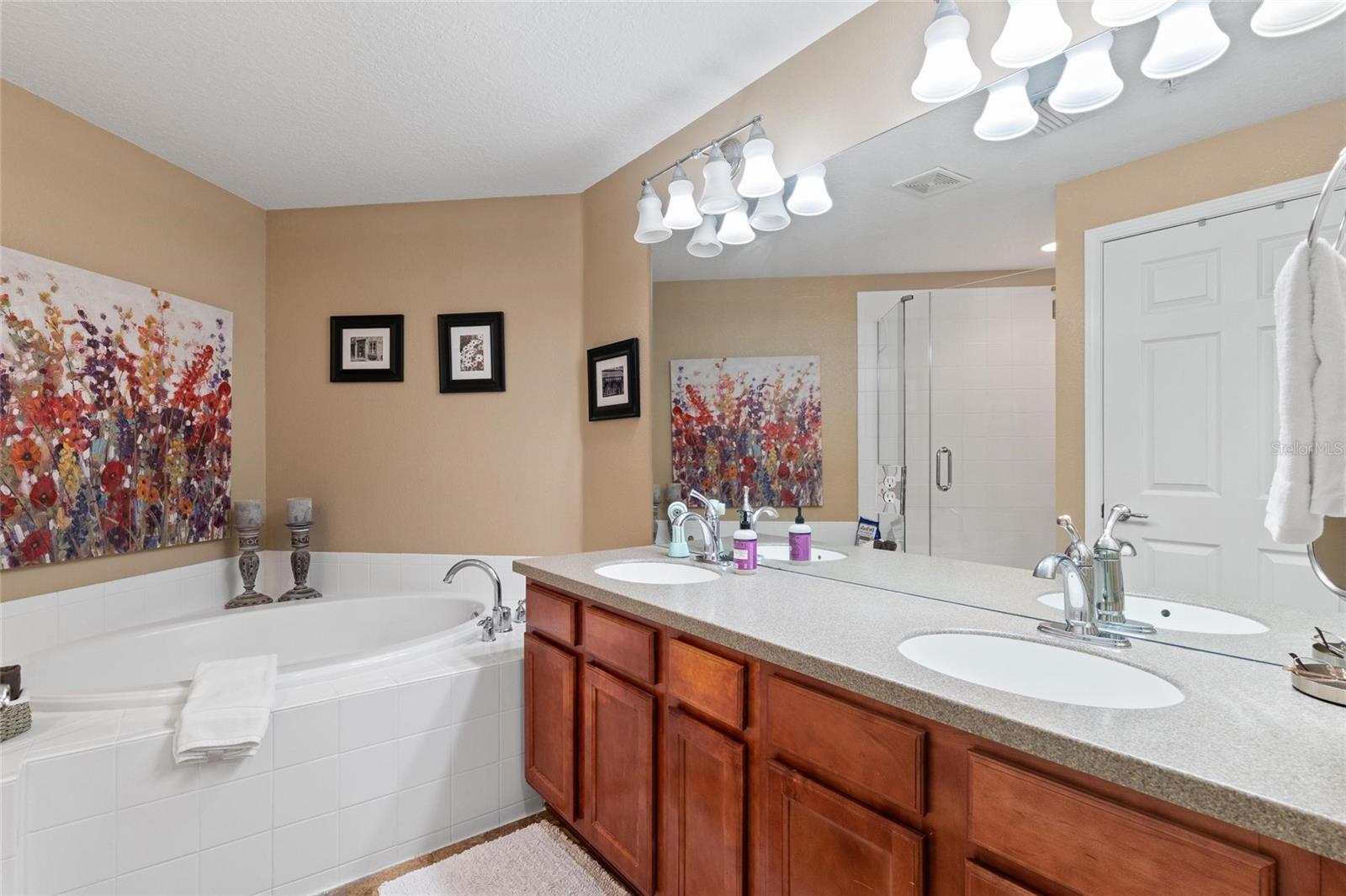 2061 Carriage Unit 104, Clearwater, FL 33765