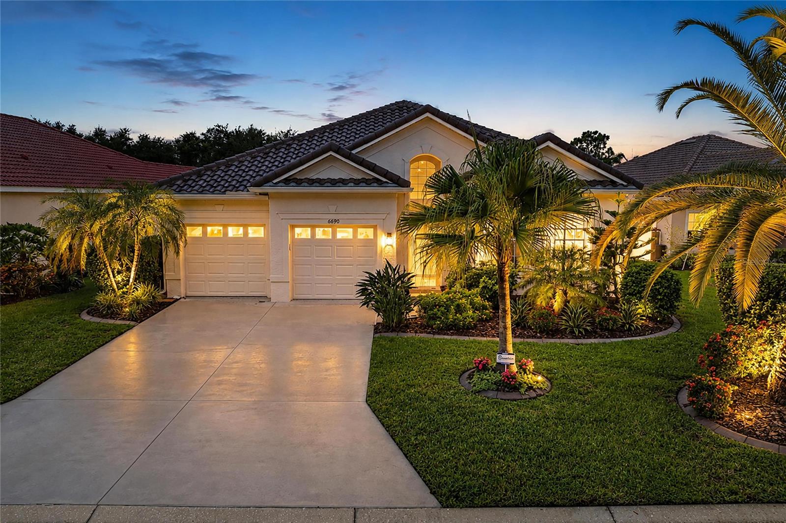 6690 Tailfeather, Bradenton, FL 34203