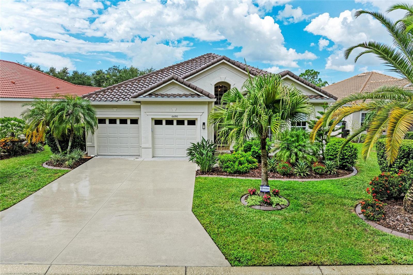 6690 Tailfeather, Bradenton, FL 34203