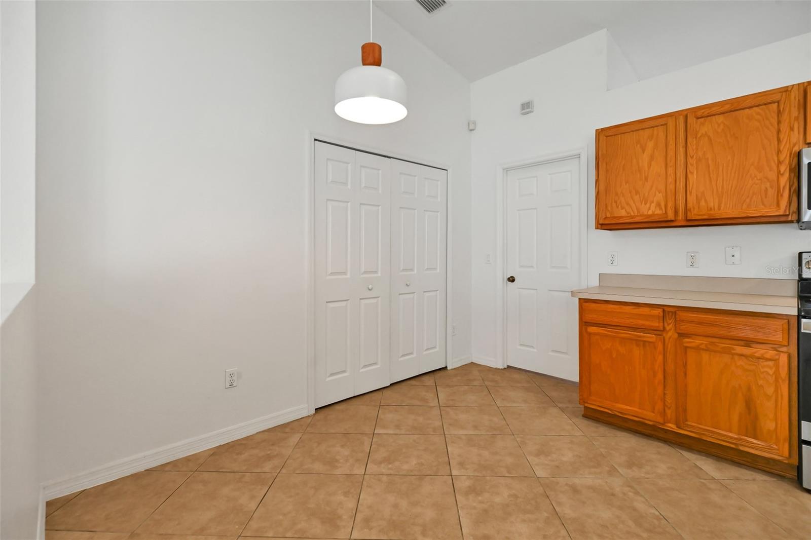 18 Juniper Loop, Ocala, FL 34480
