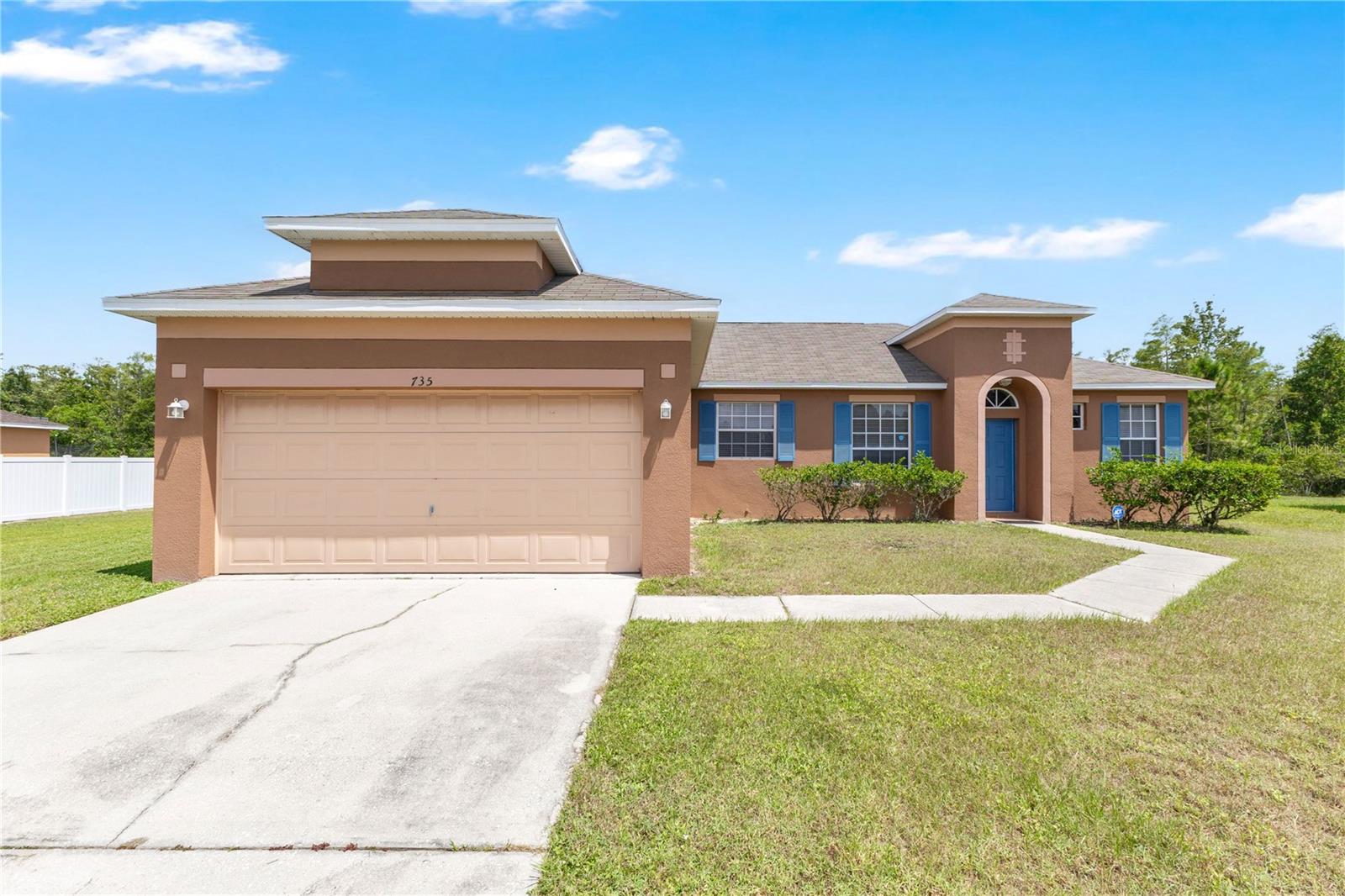 735 Palaiseau, Kissimmee, FL 34759