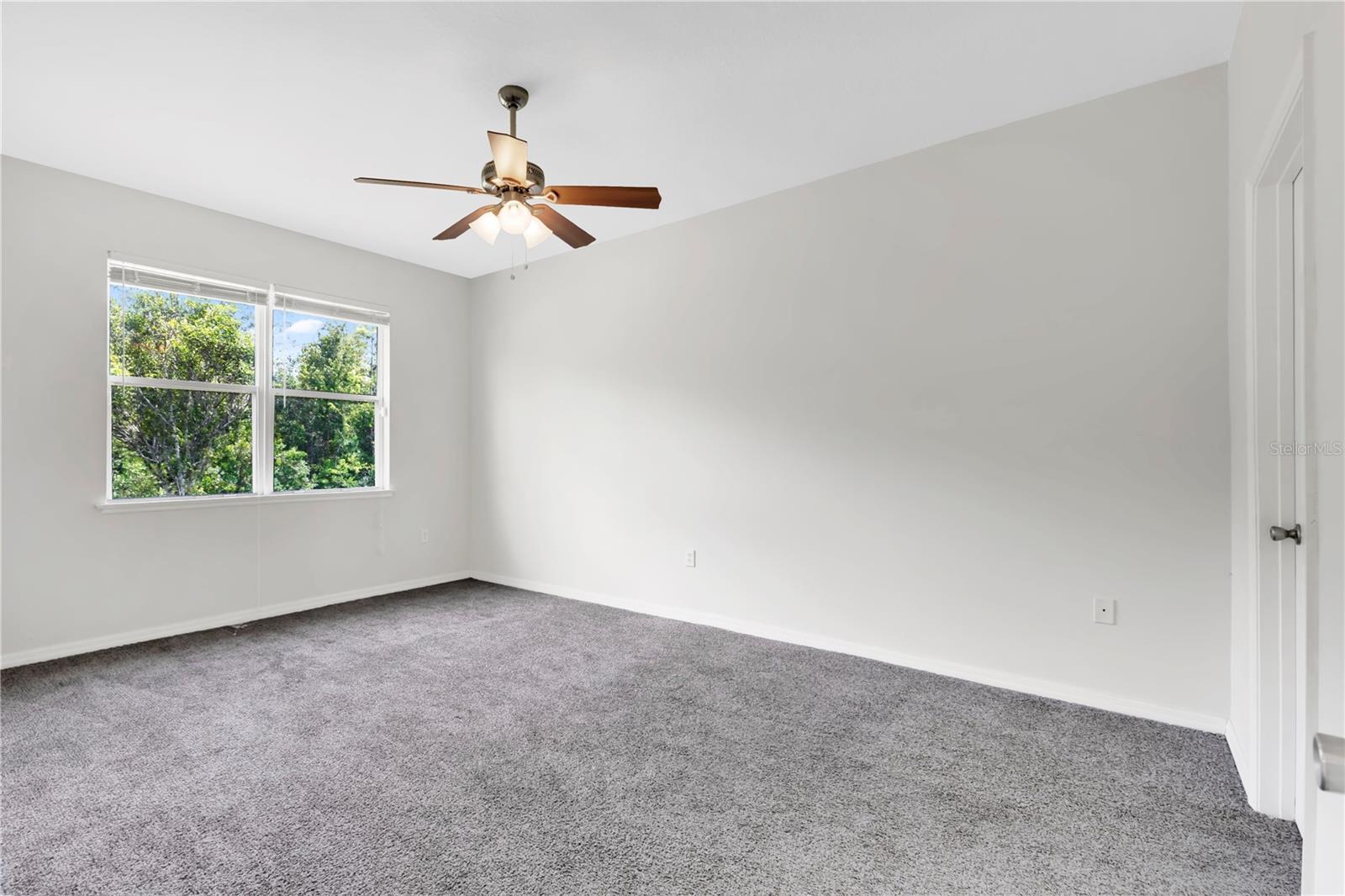 735 Palaiseau, Kissimmee, FL 34759