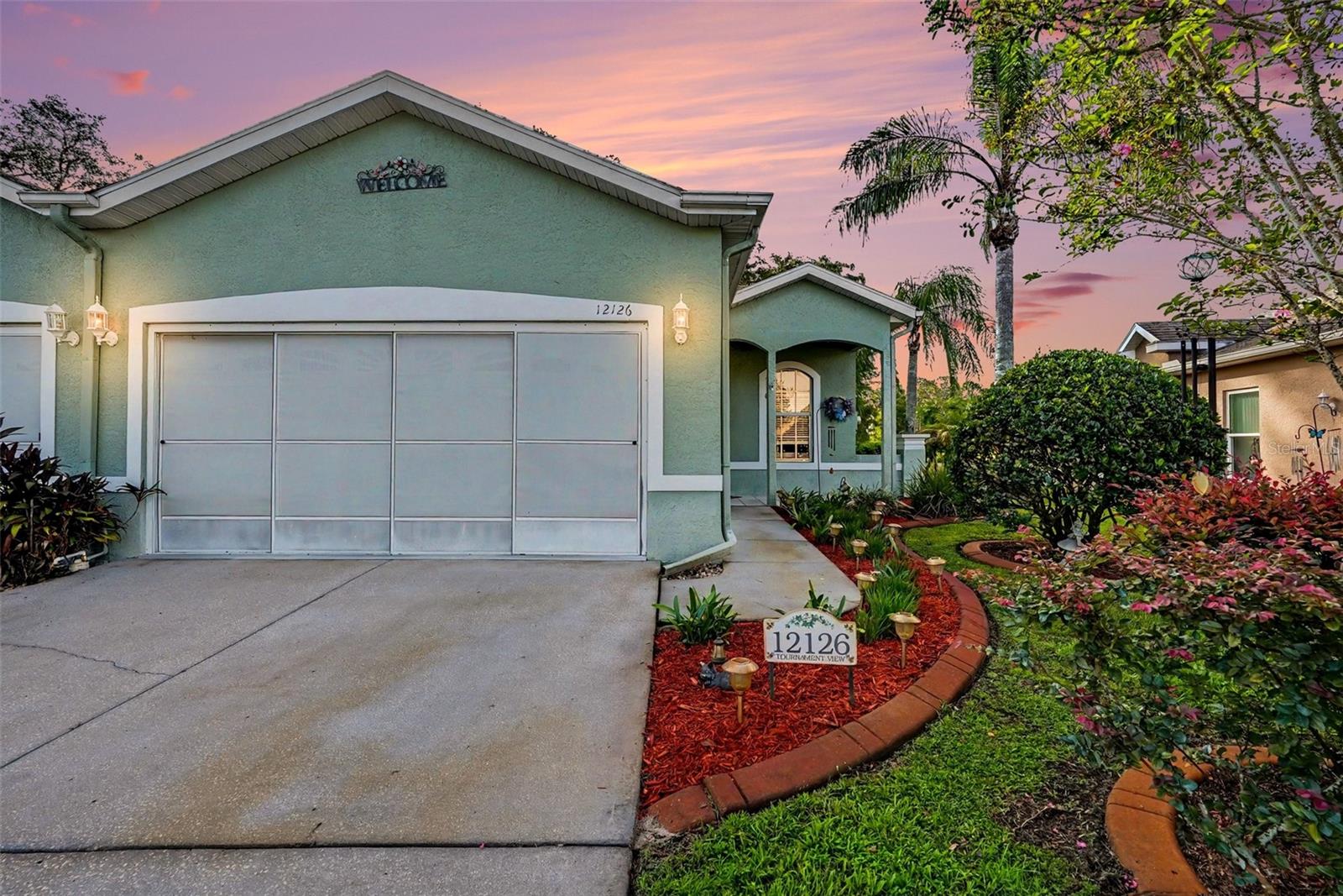 12126 Tournament View Ave, New Port Richey, FL 34654