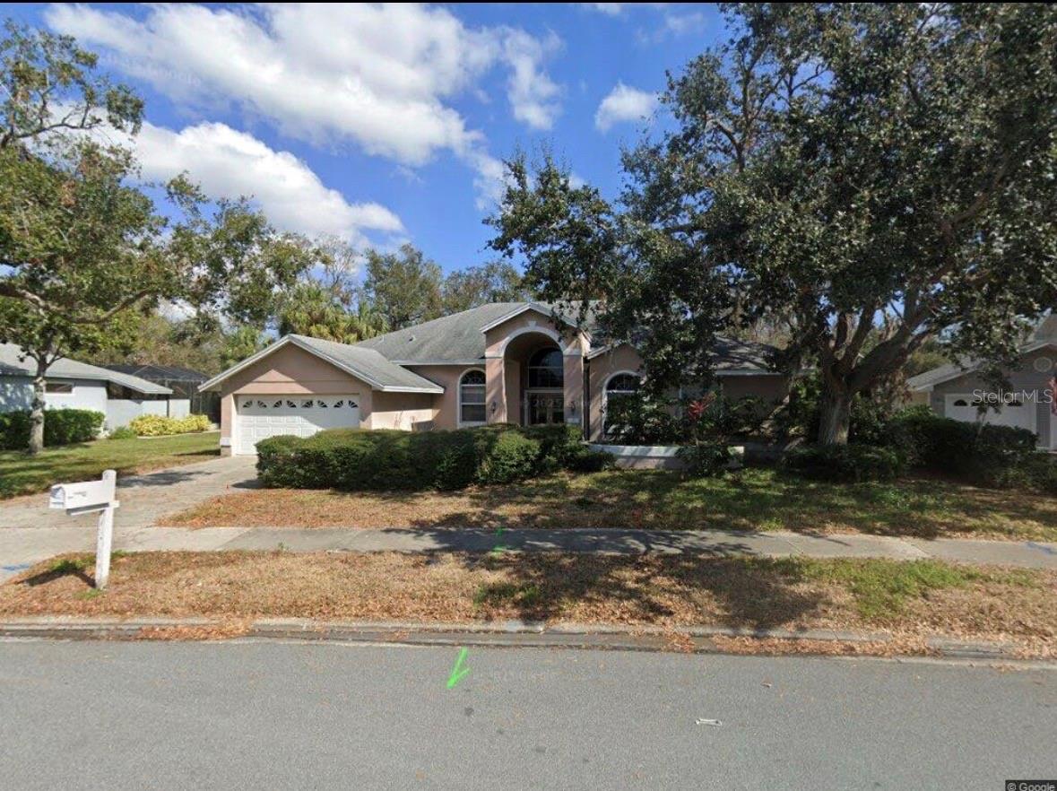 995 Weathersfield, Dunedin, FL 34698