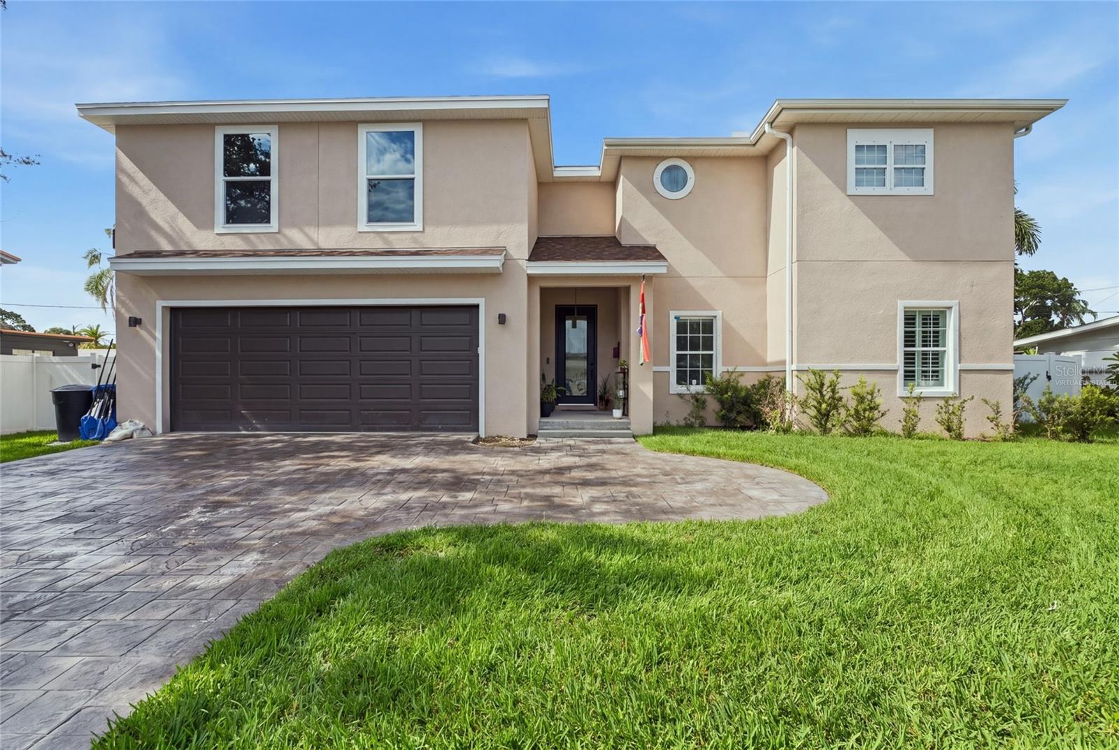 1873 64th, St Petersburg, FL 33702