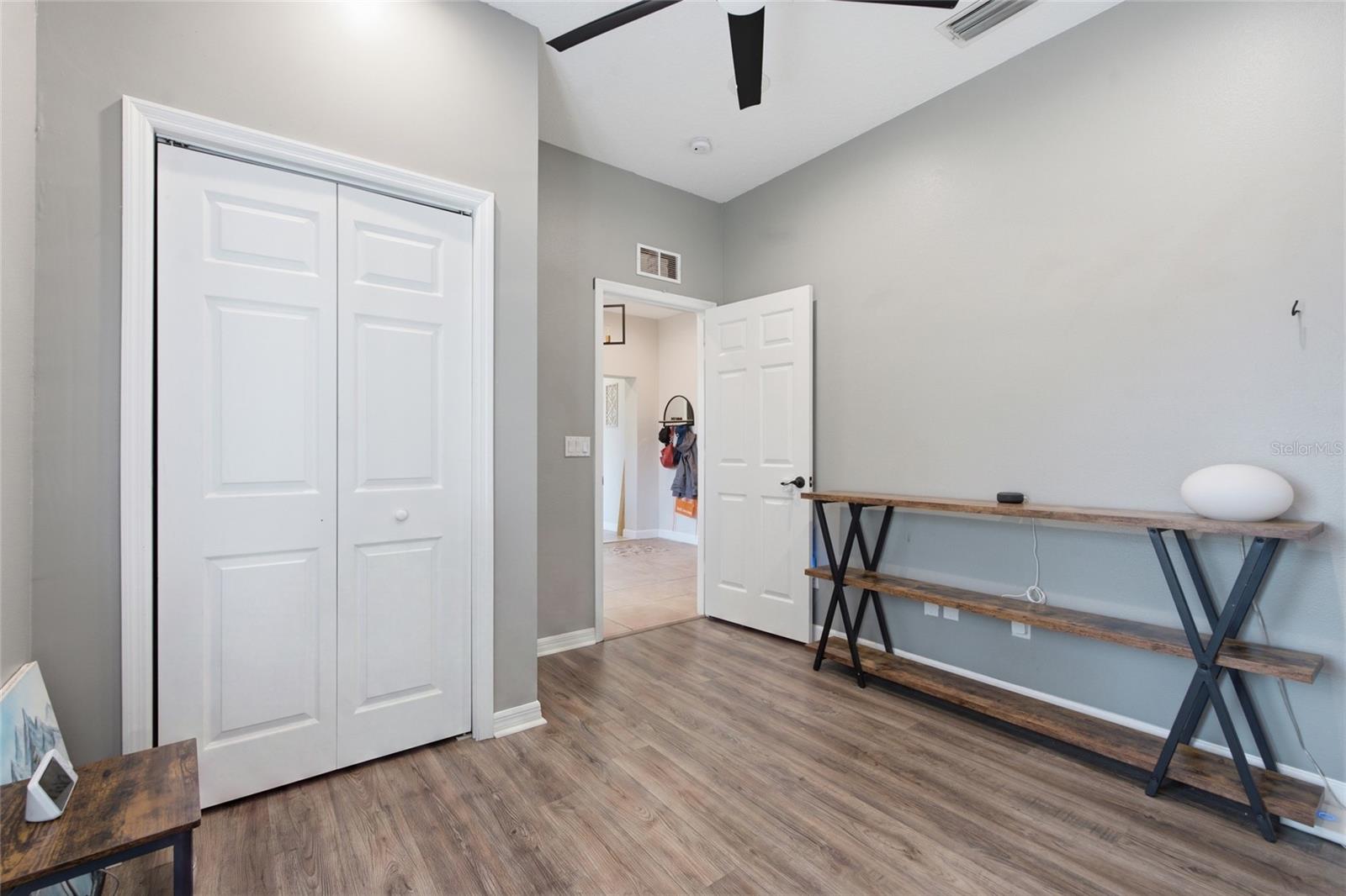 1873 64th, St Petersburg, FL 33702