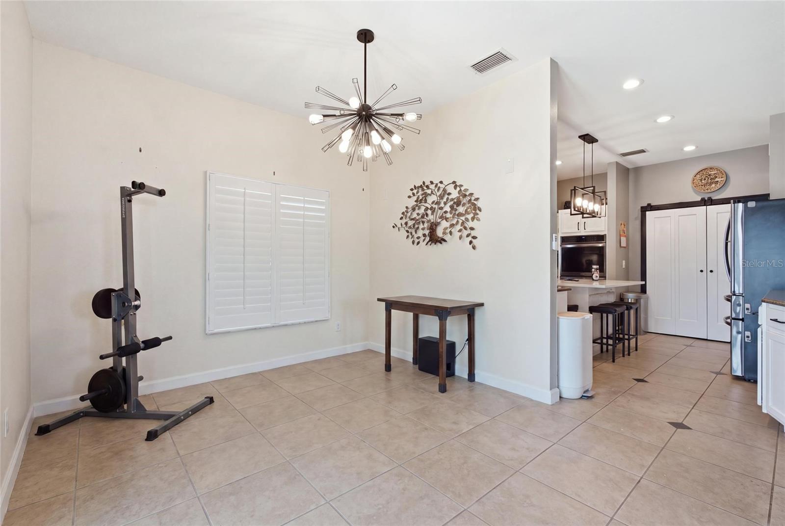 1873 64th, St Petersburg, FL 33702