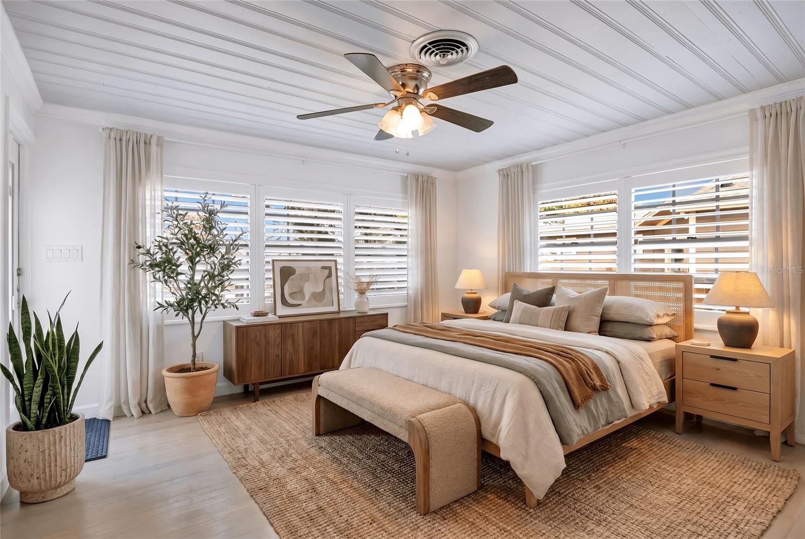 2102 Harrison, Orlando, FL 32804