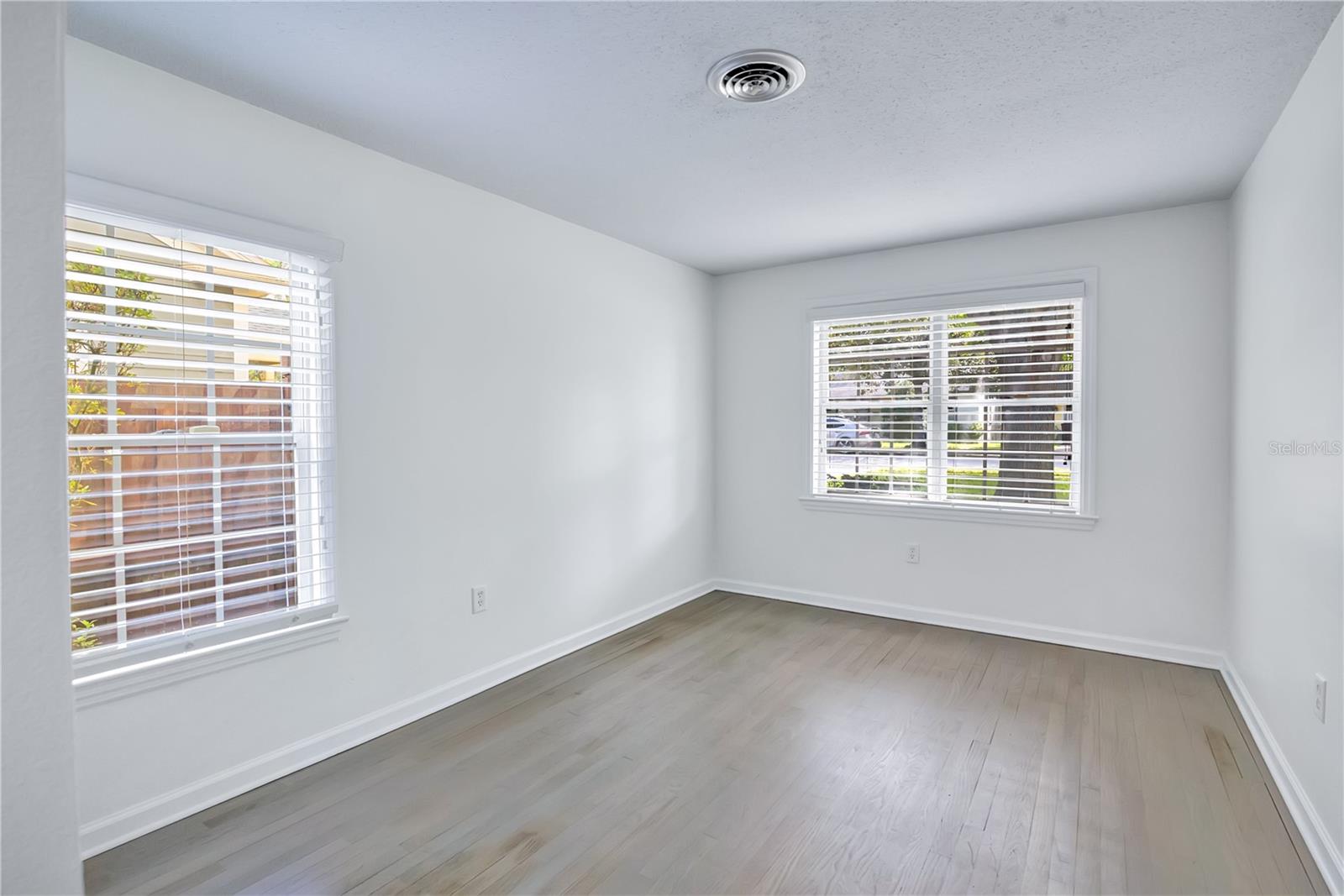 2102 Harrison, Orlando, FL 32804