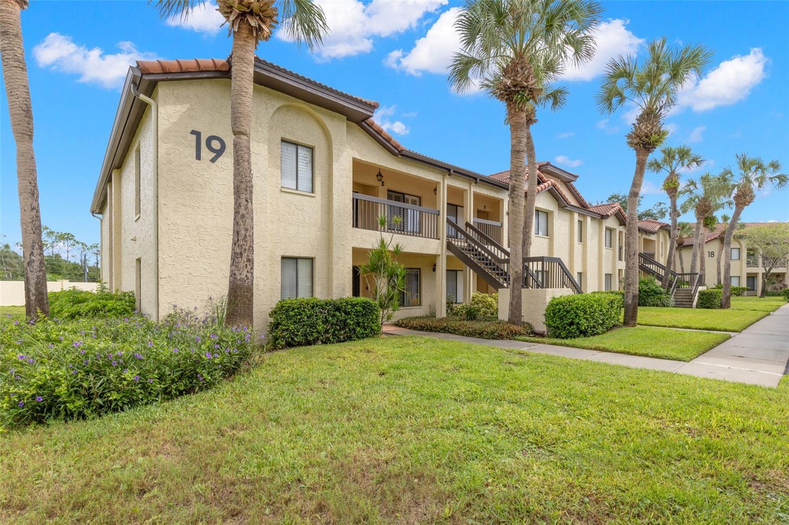 1801 Lake Unit 19d, Palm Harbor, FL 34685