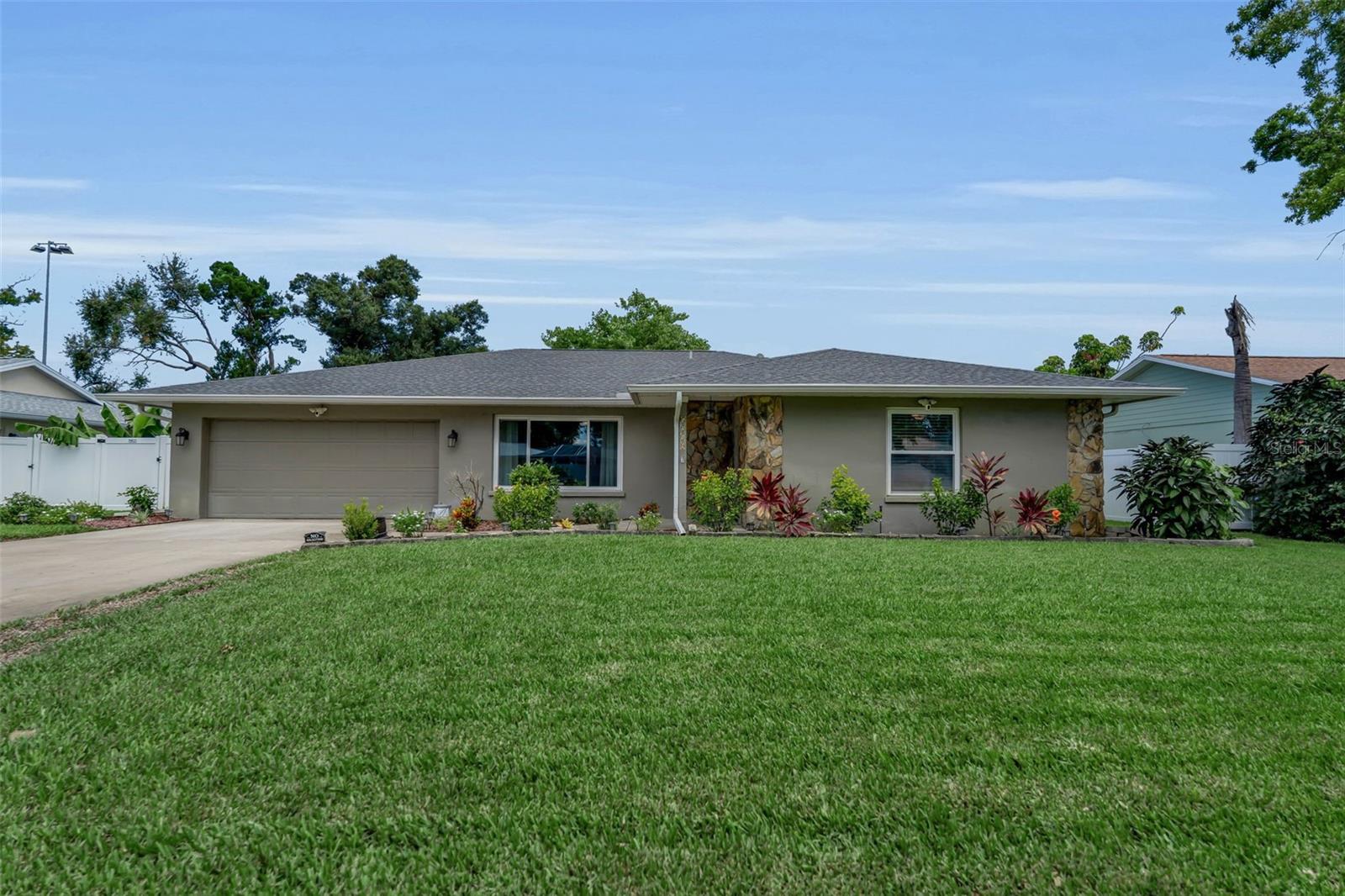 5210 36th Avenue, Bradenton, FL 34209