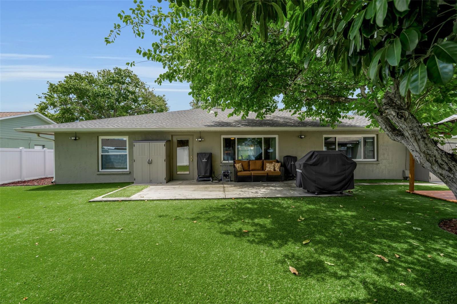 5210 36th Avenue, Bradenton, FL 34209