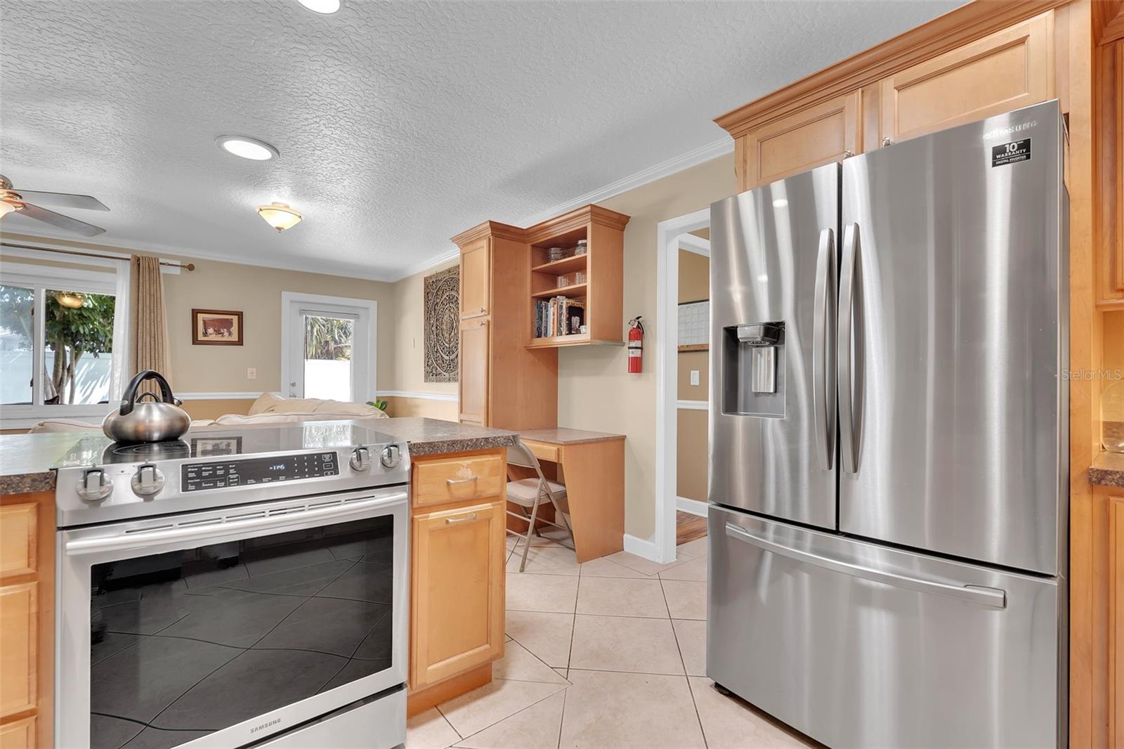 5210 36th Avenue, Bradenton, FL 34209