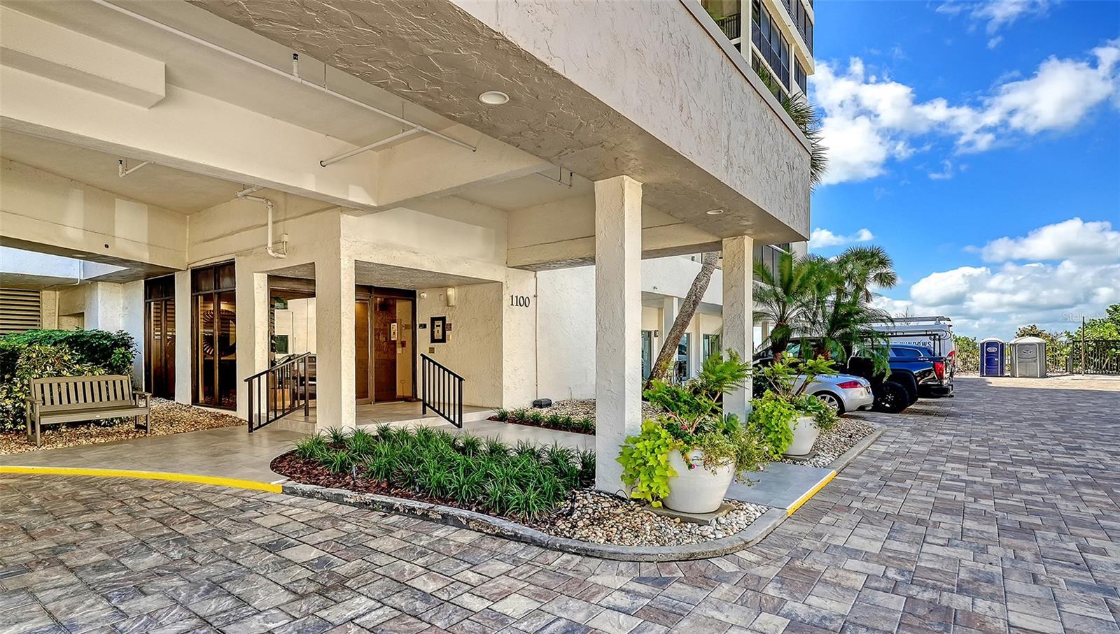 1100 Benjamin Franklin Unit 204, Sarasota, FL 34236