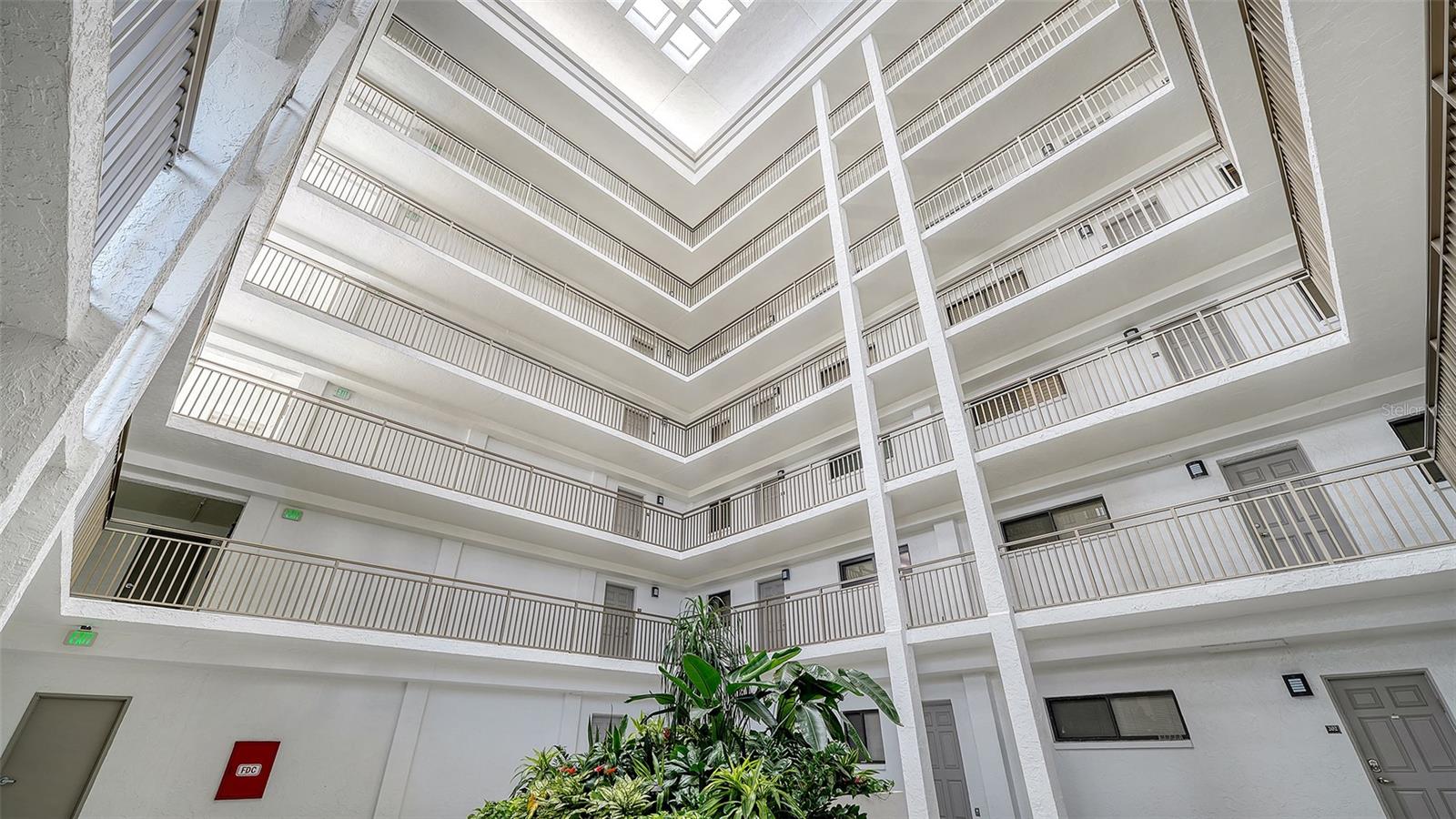 1100 Benjamin Franklin Unit 204, Sarasota, FL 34236