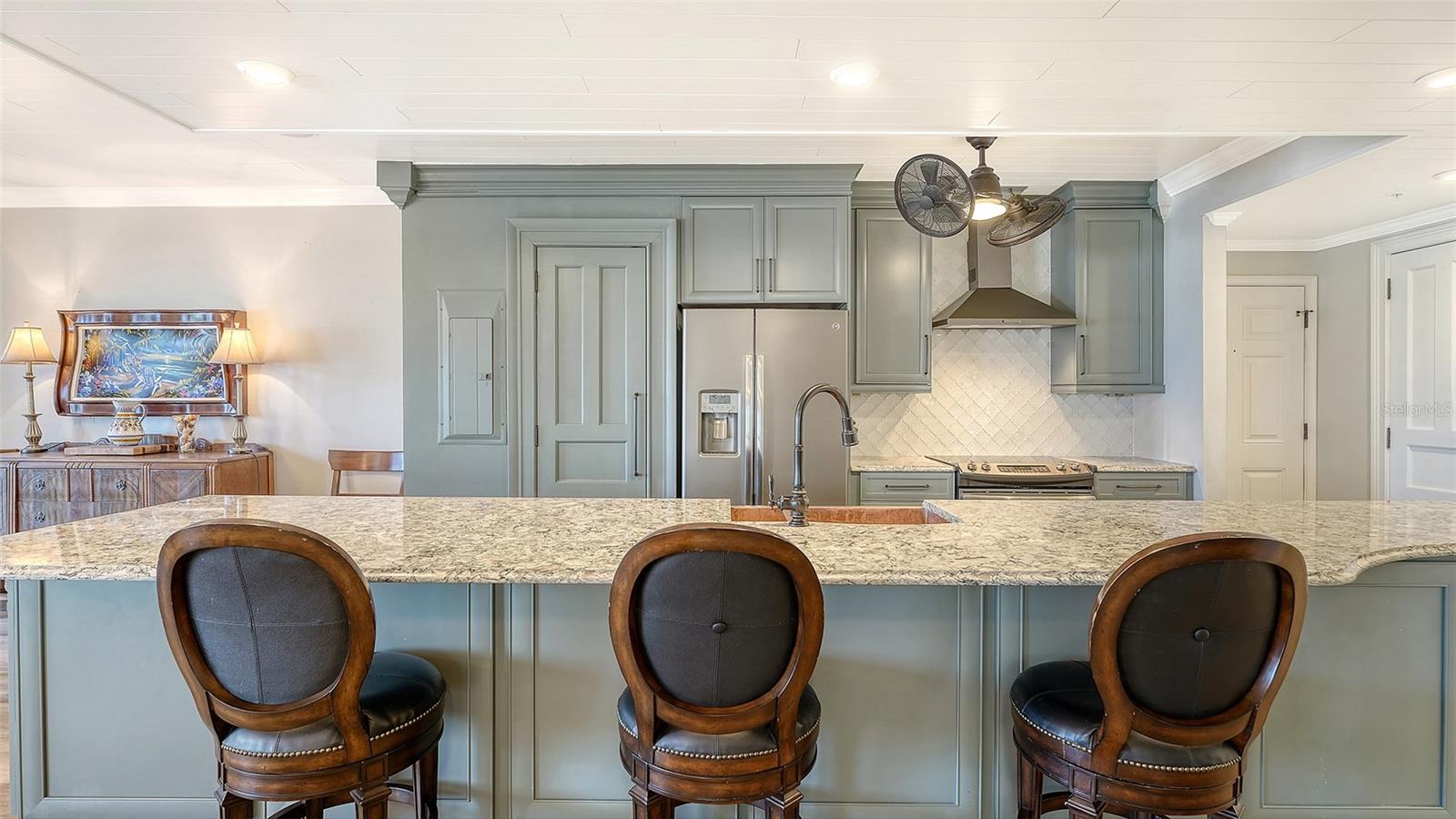 1100 Benjamin Franklin Unit 204, Sarasota, FL 34236
