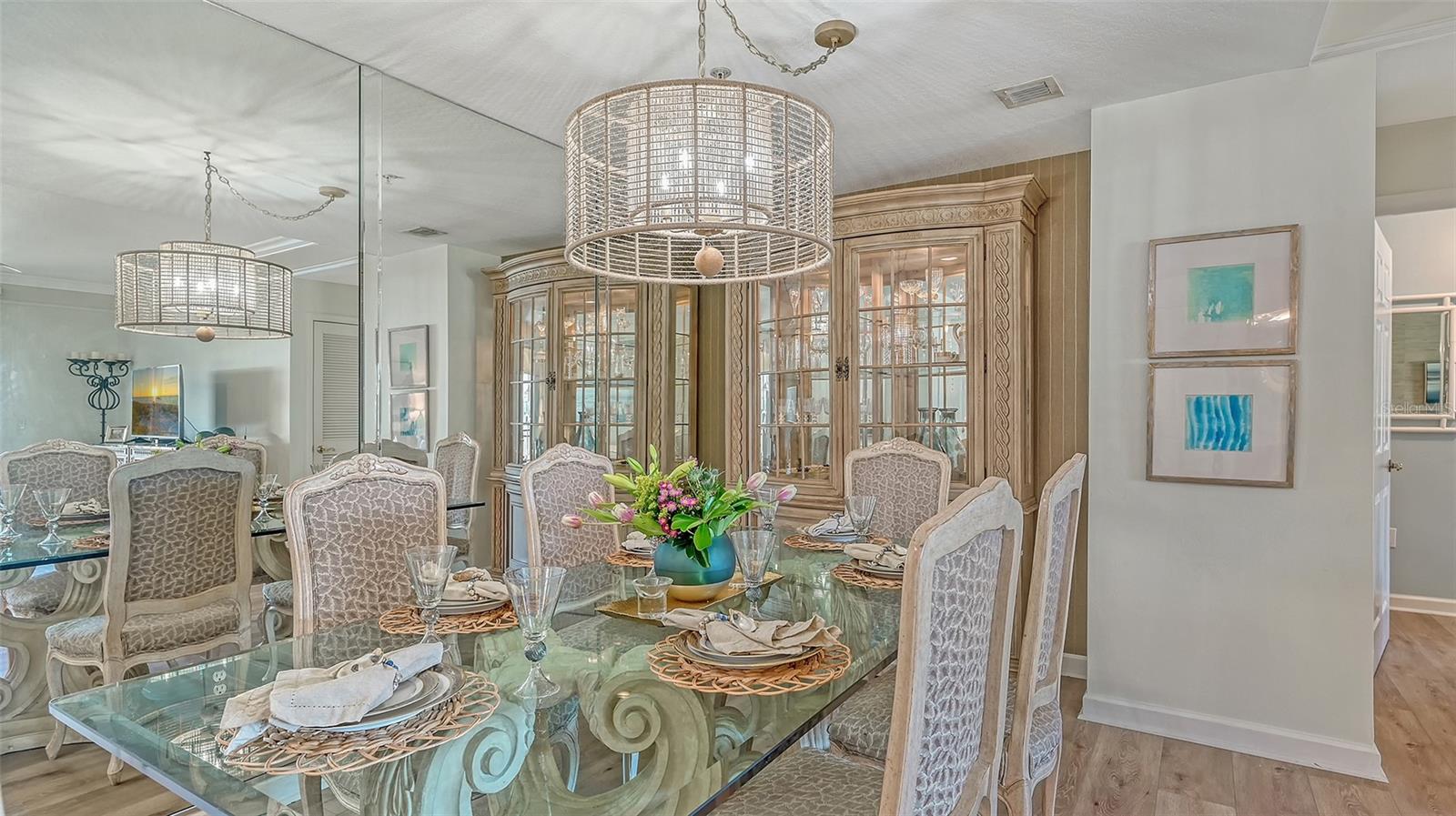 750 Tamiami Unit 304, Sarasota, FL 34236