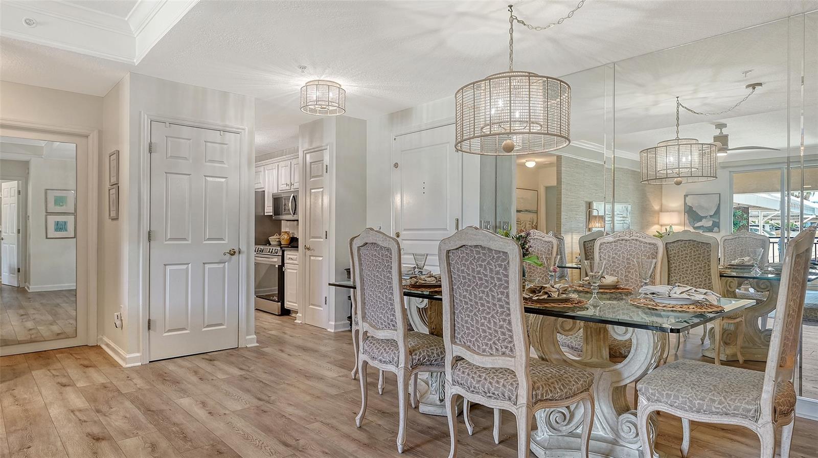 750 Tamiami Unit 304, Sarasota, FL 34236