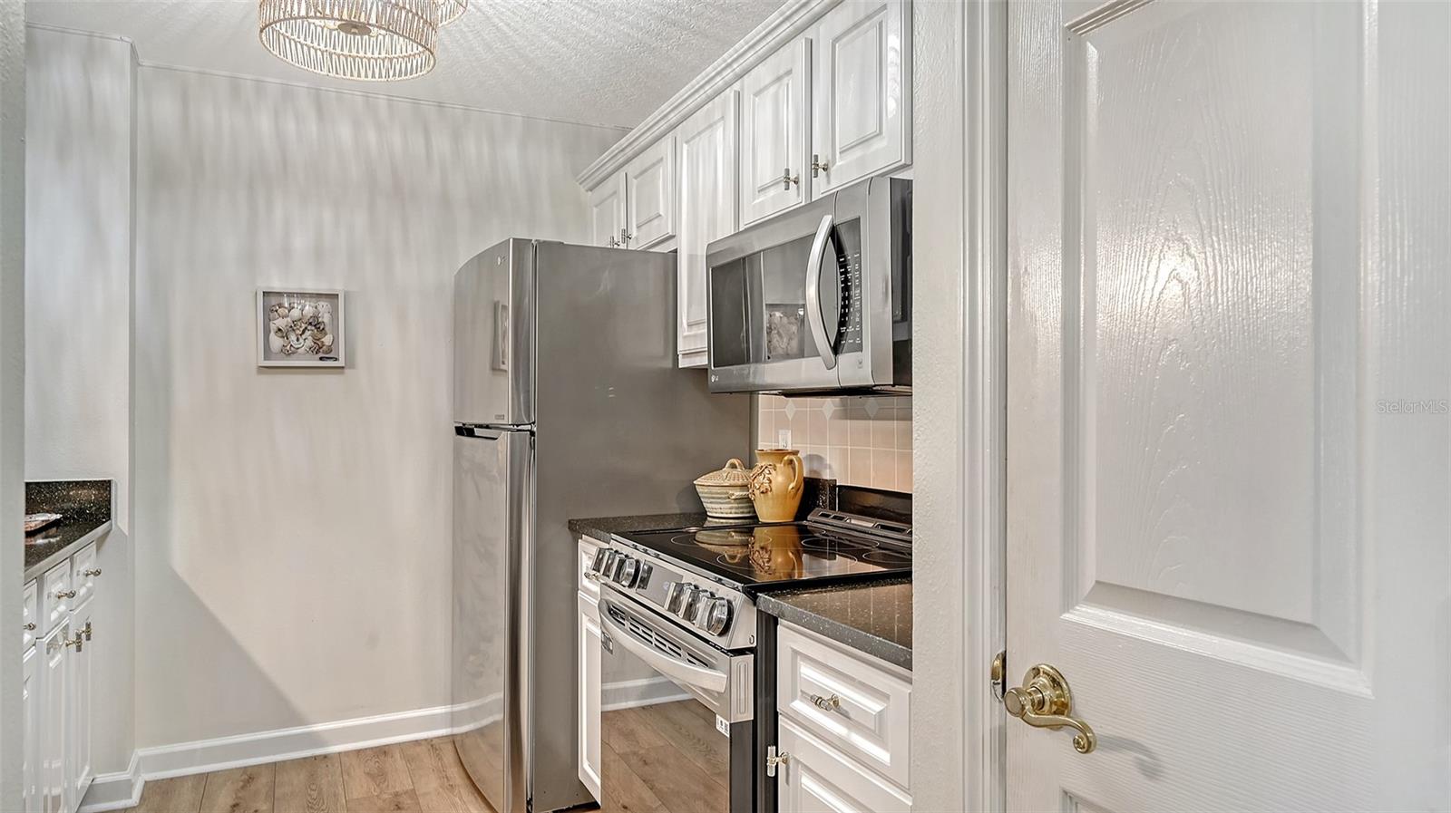 750 Tamiami Unit 304, Sarasota, FL 34236