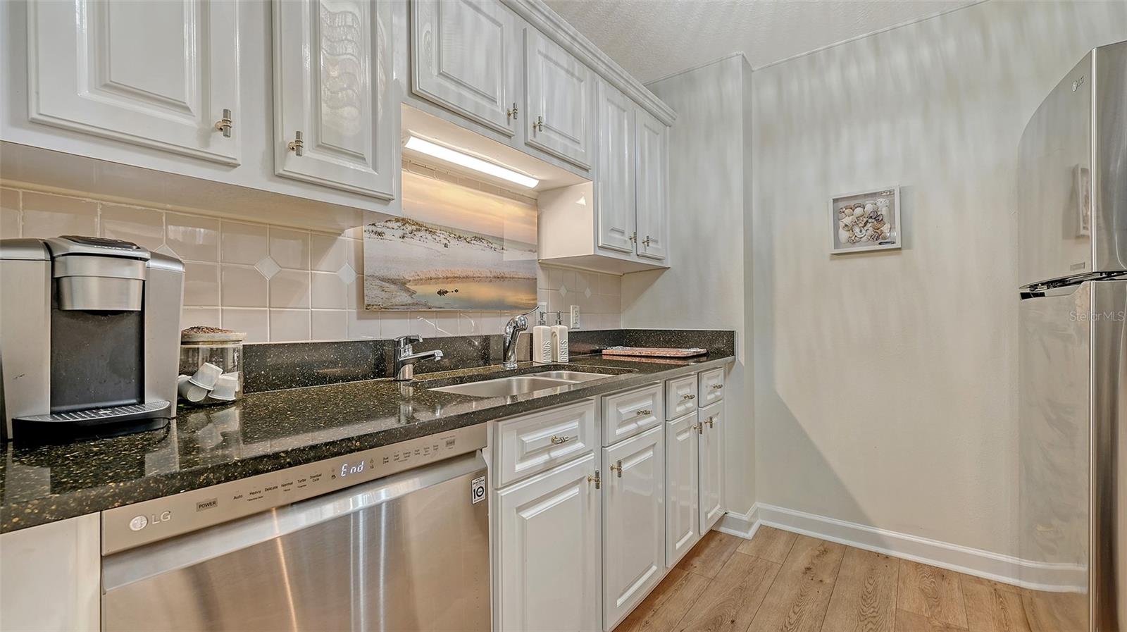 750 Tamiami Unit 304, Sarasota, FL 34236