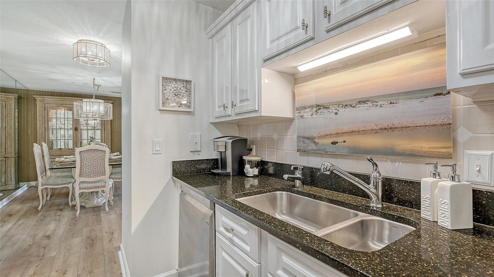 750 Tamiami Unit 304, Sarasota, FL 34236