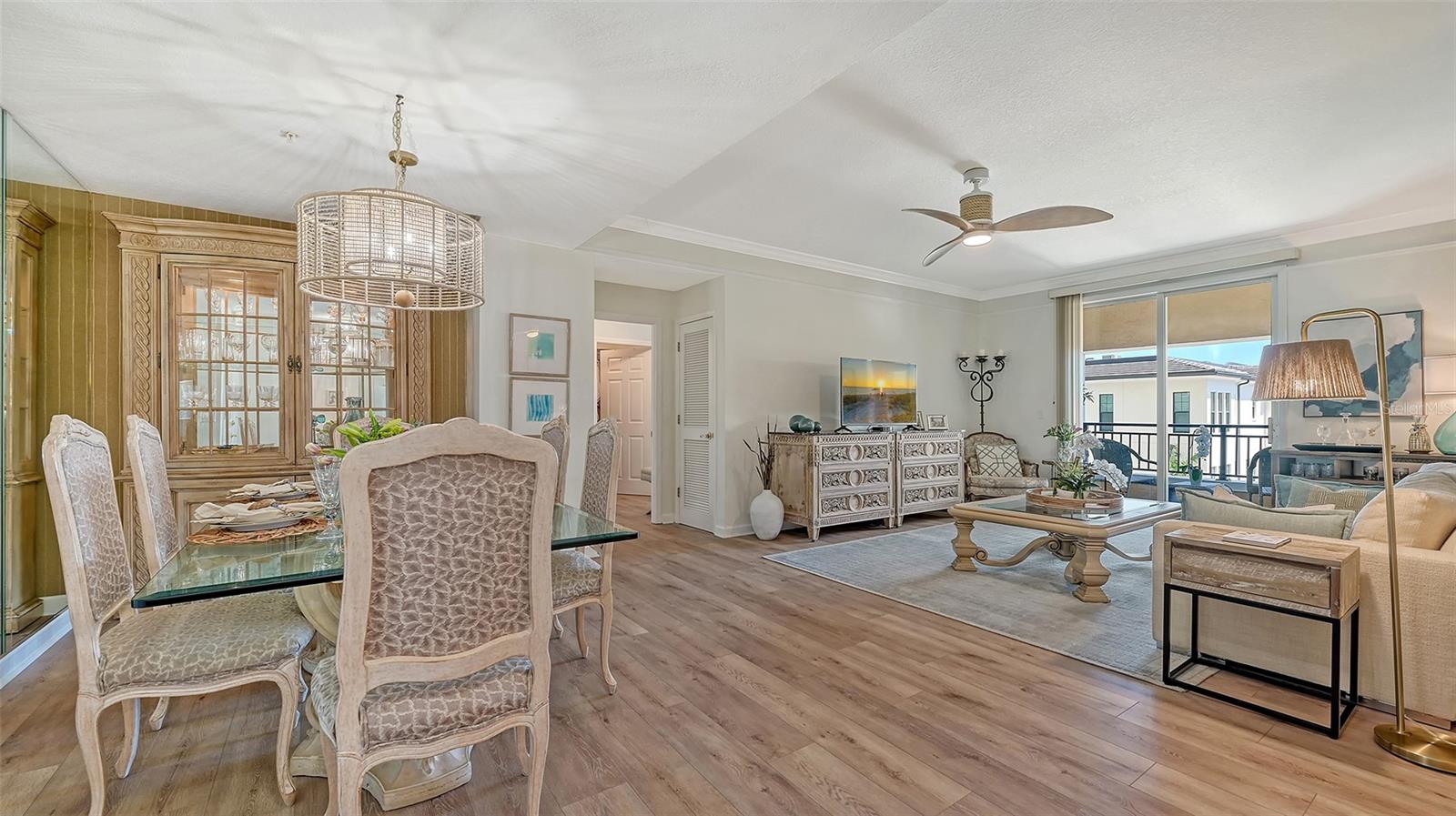 750 Tamiami Unit 304, Sarasota, FL 34236