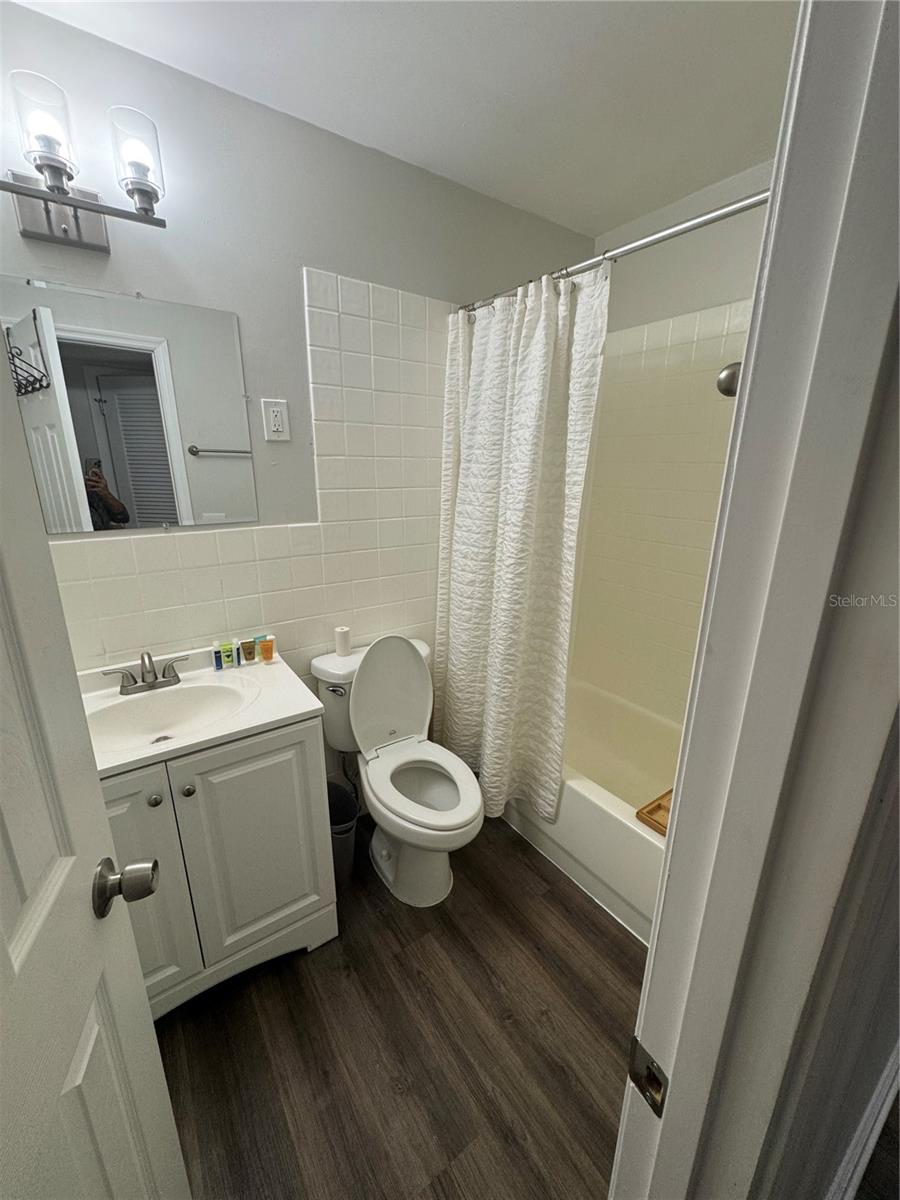5608 Gateway, Tampa, FL 33615