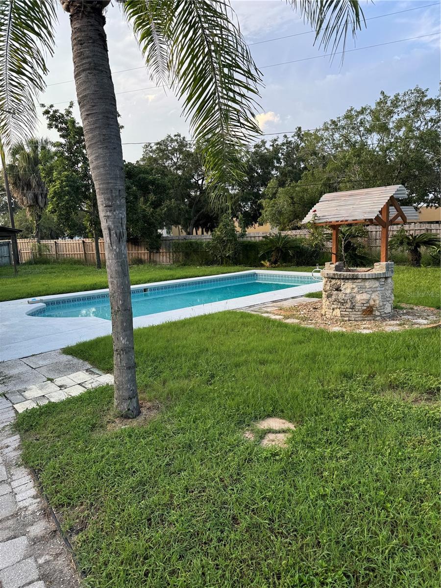 5608 Gateway, Tampa, FL 33615