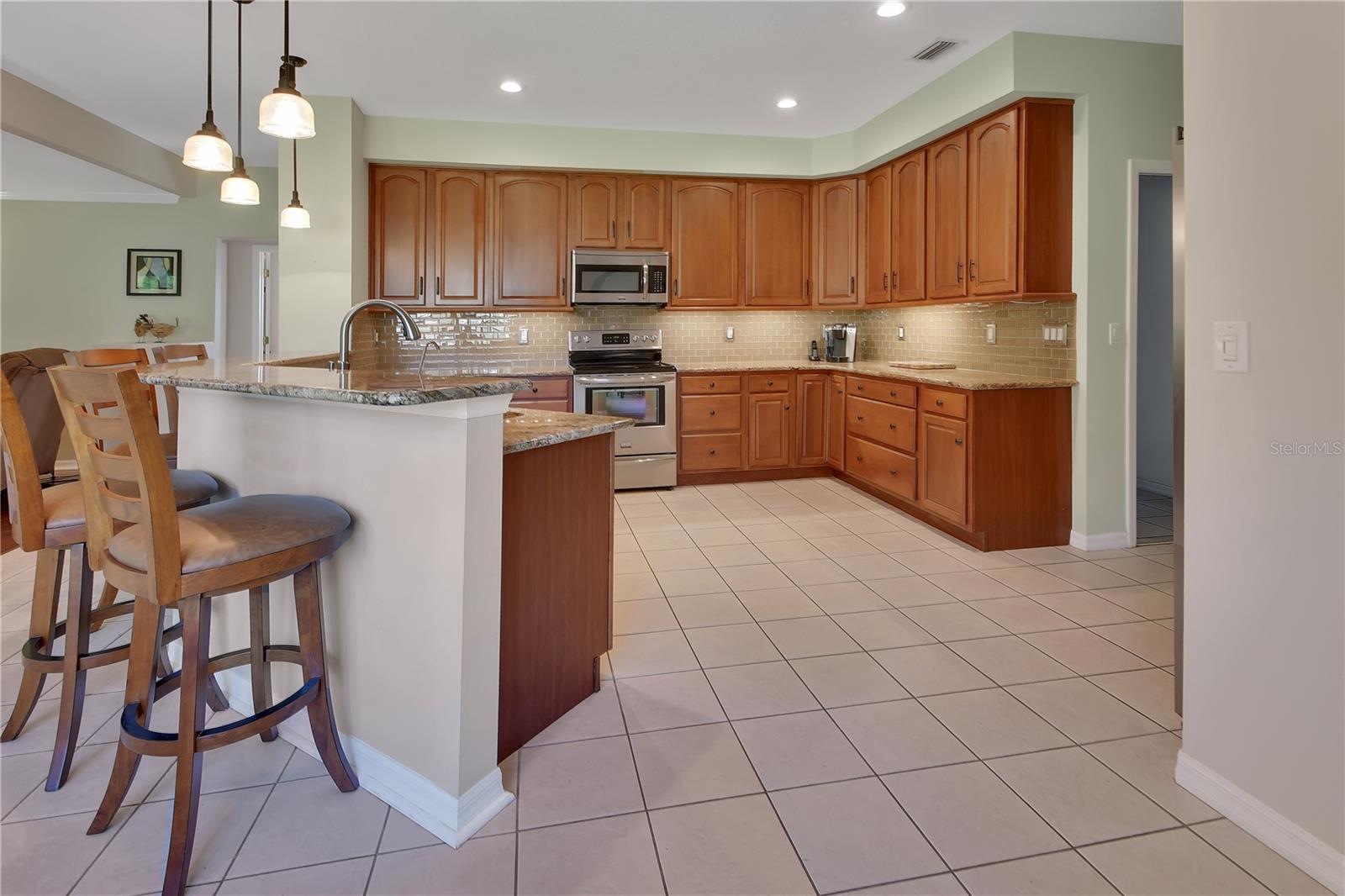 1925 Glenwood Oaks, Deland, FL 32720