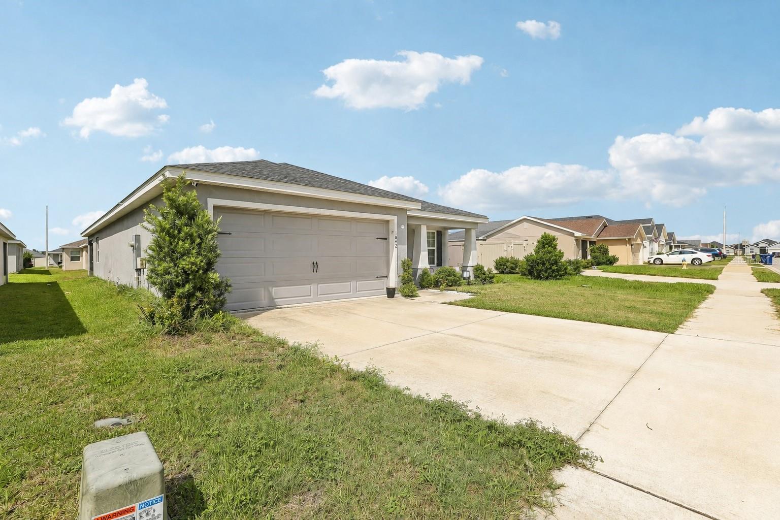 1042 Corso Dr, Winter Haven, FL 33884