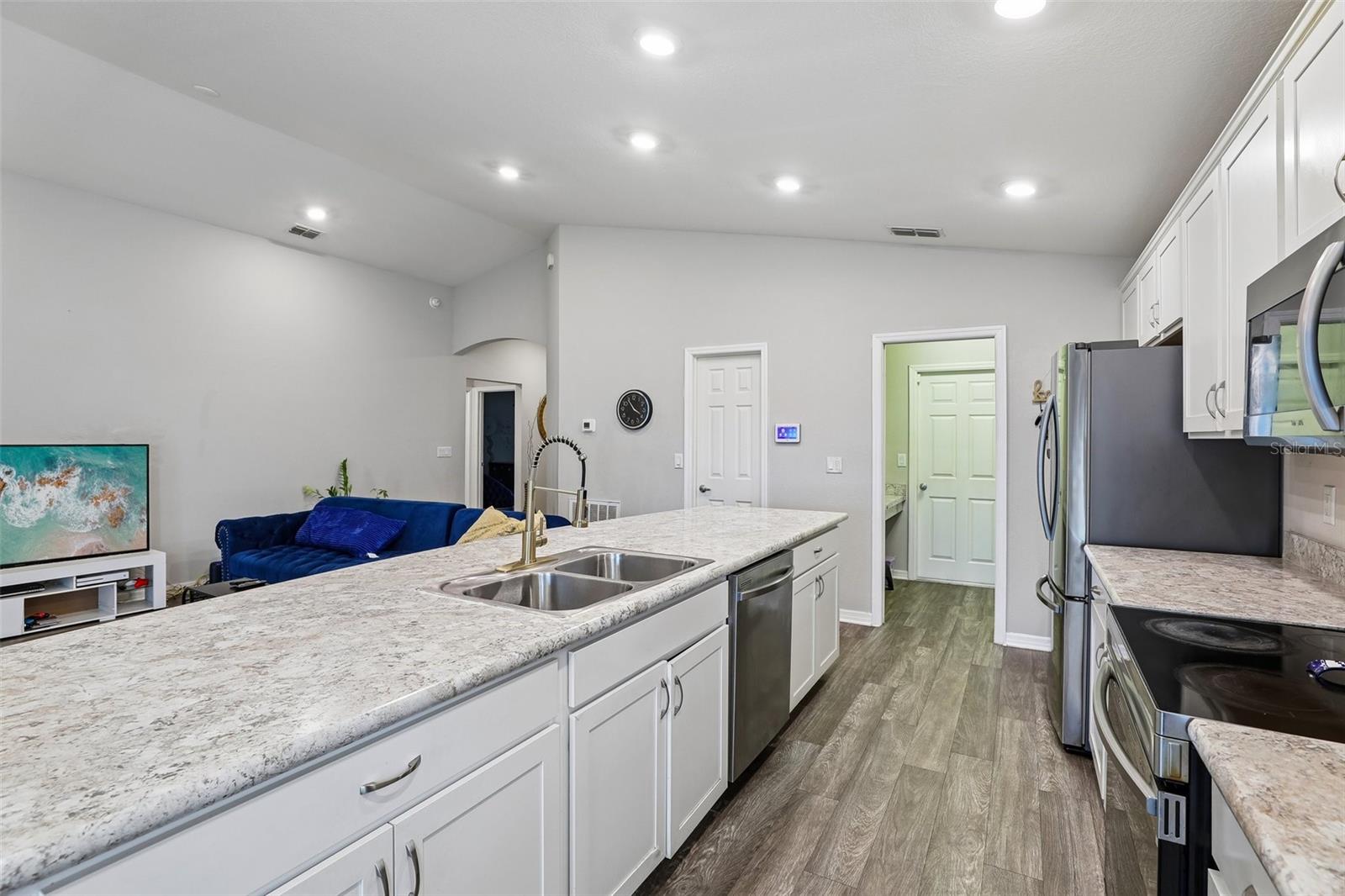 1042 Corso Dr, Winter Haven, FL 33884