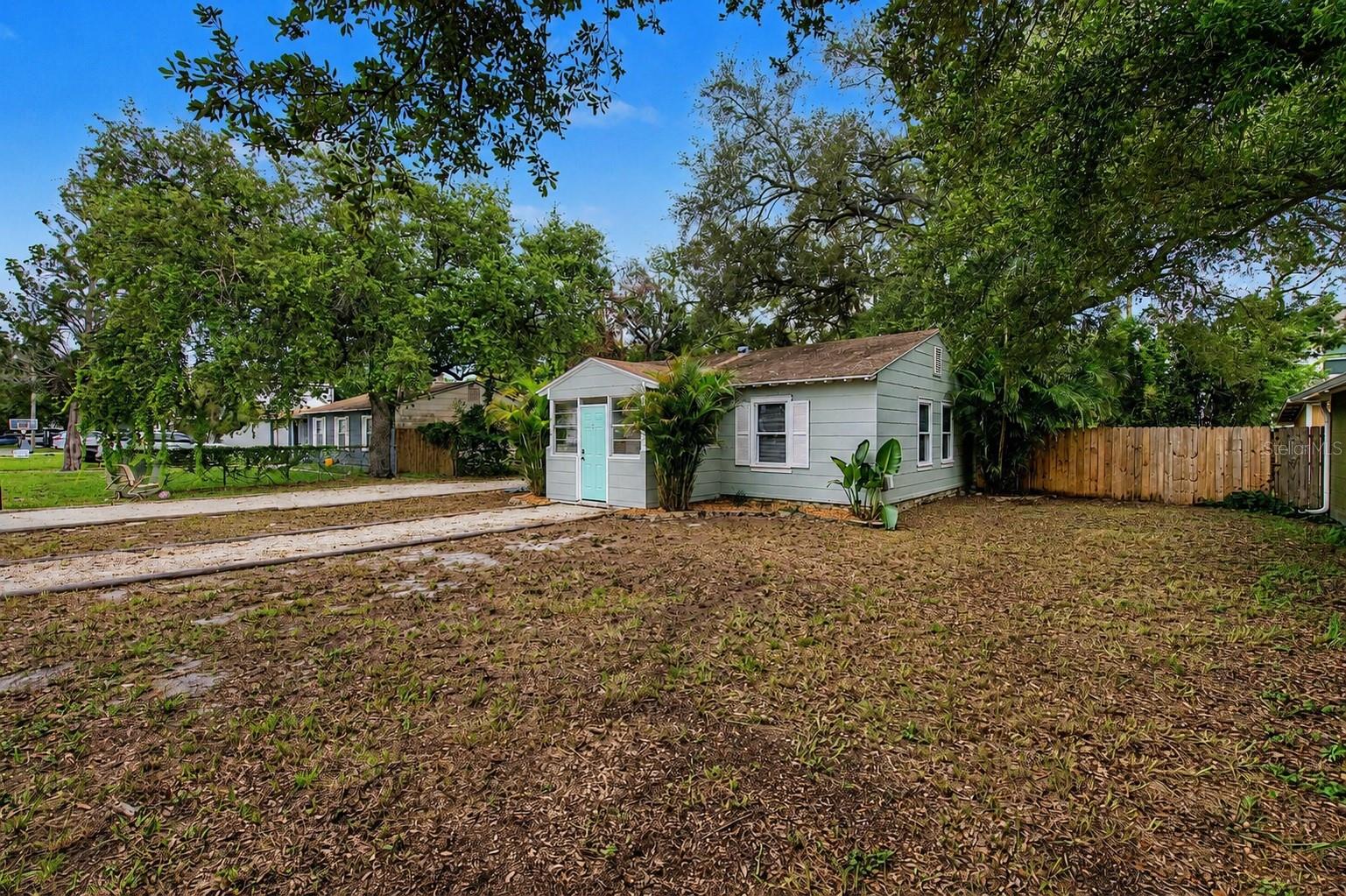 3208 Hartnett, Tampa, FL 33611