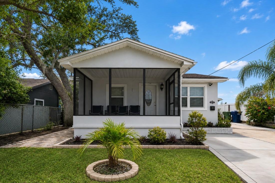 8912 40th, Tampa, FL 33604