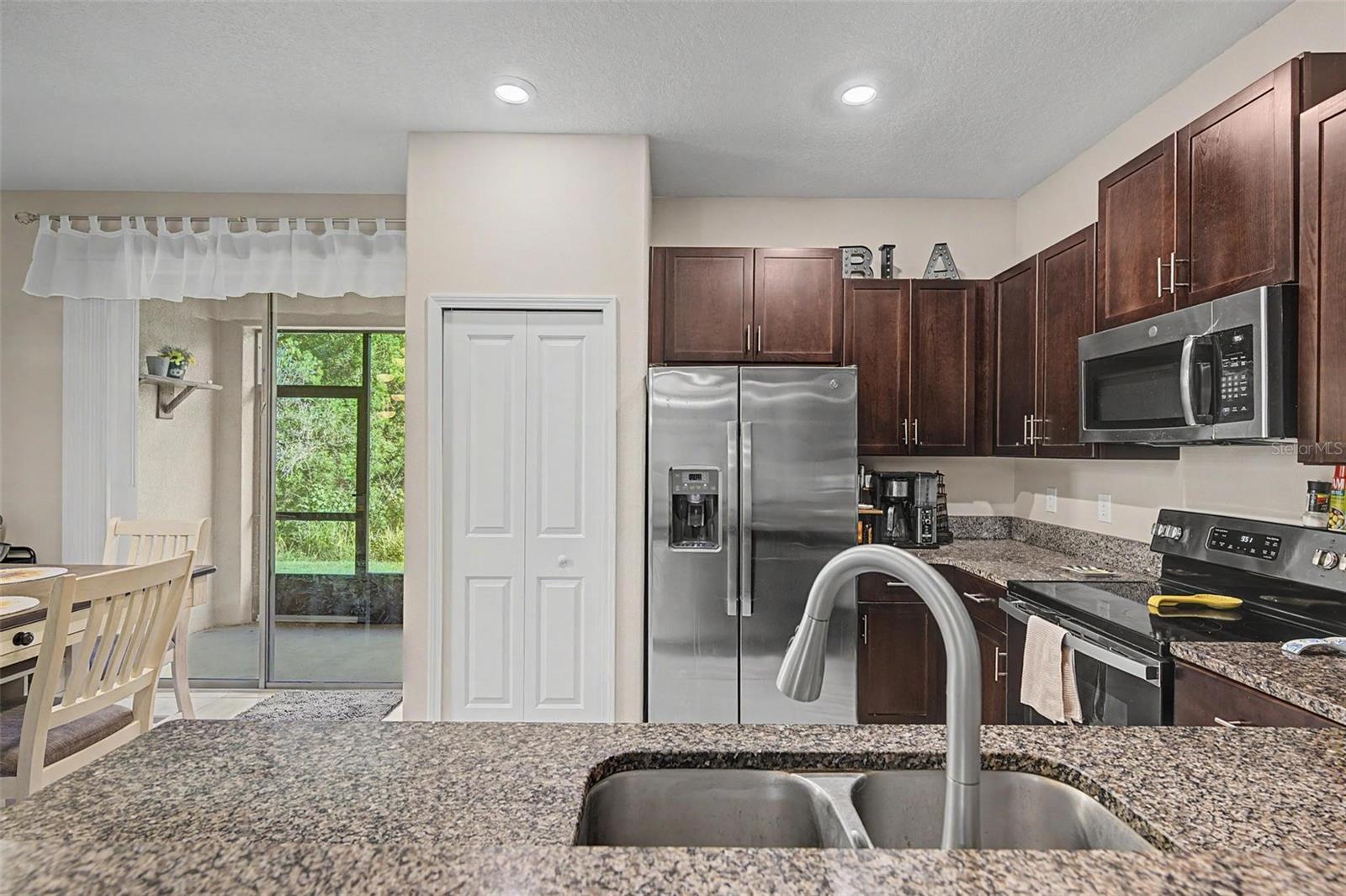 9706 Pembrooke Pines, Sun City Center, FL 33573