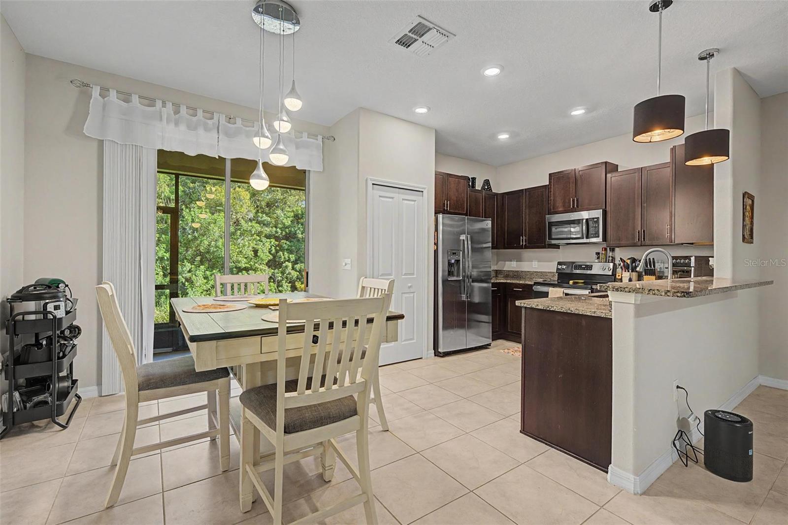 9706 Pembrooke Pines, Sun City Center, FL 33573