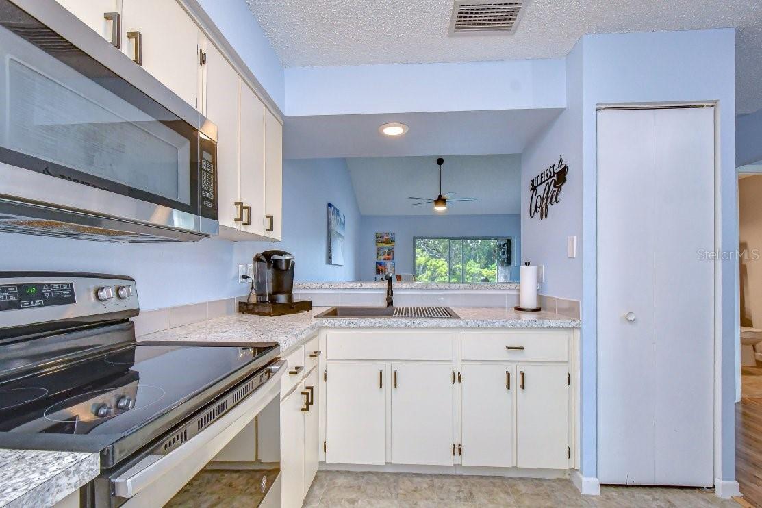 4925 Myrtle Oak Unit 25, New Port Richey, FL 34653