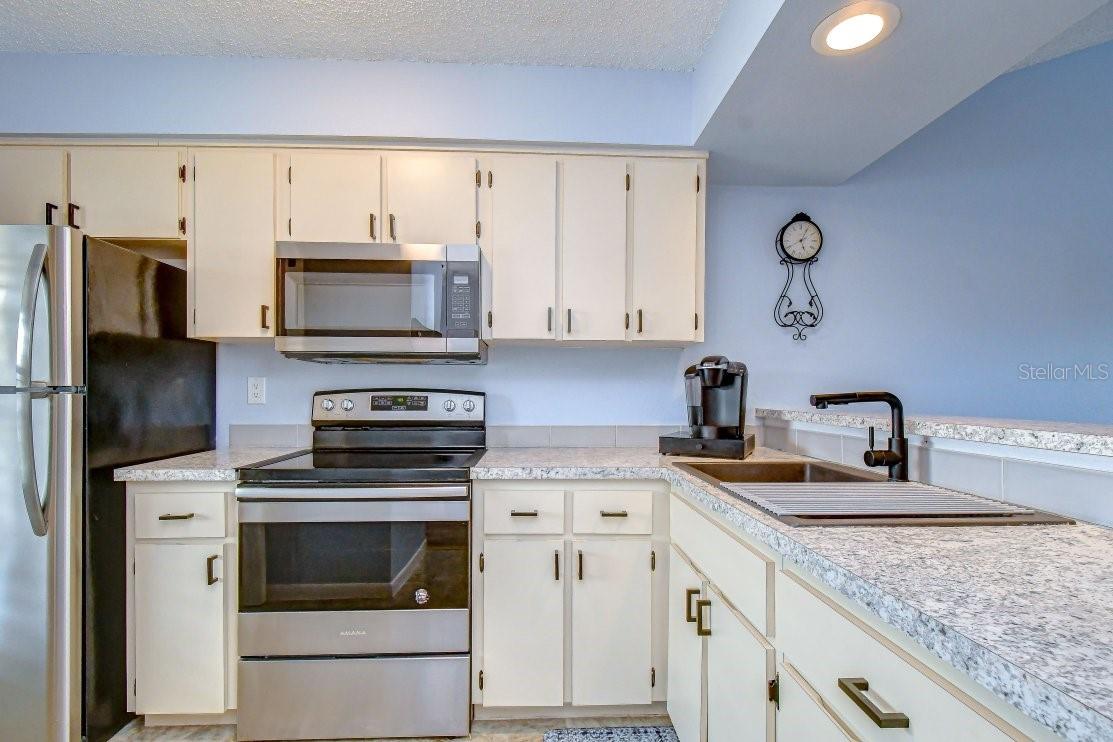 4925 Myrtle Oak Unit 25, New Port Richey, FL 34653