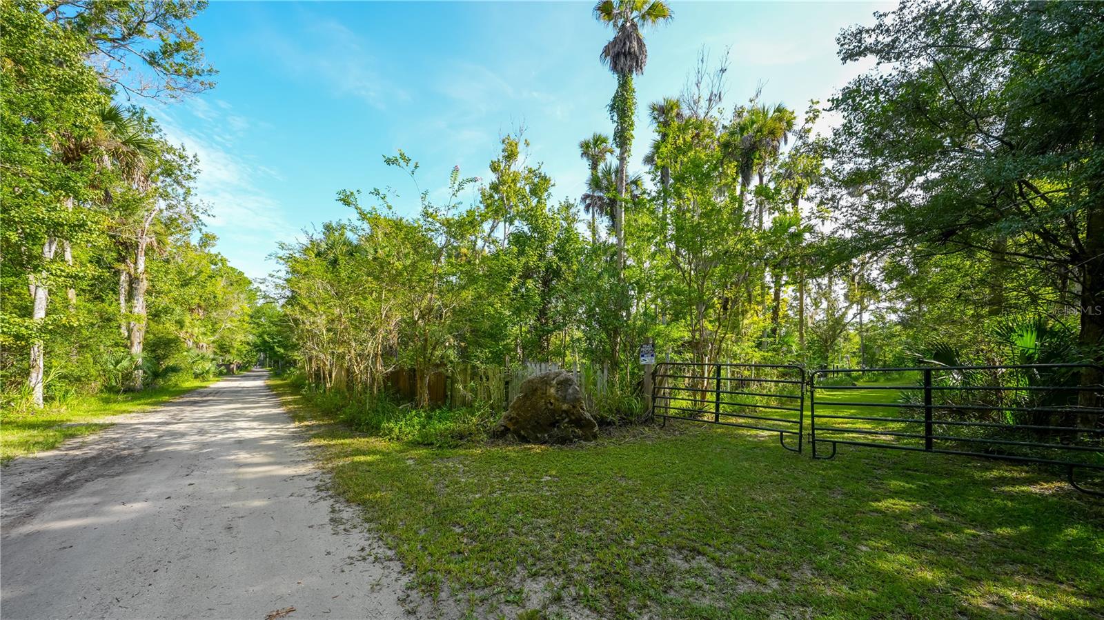 1879 Hideaway, Edgewater, FL 32132