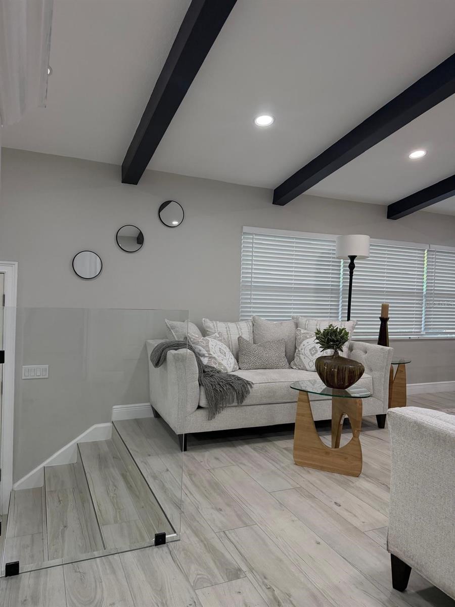 2596 Columbus, St Petersburg, FL 33712
